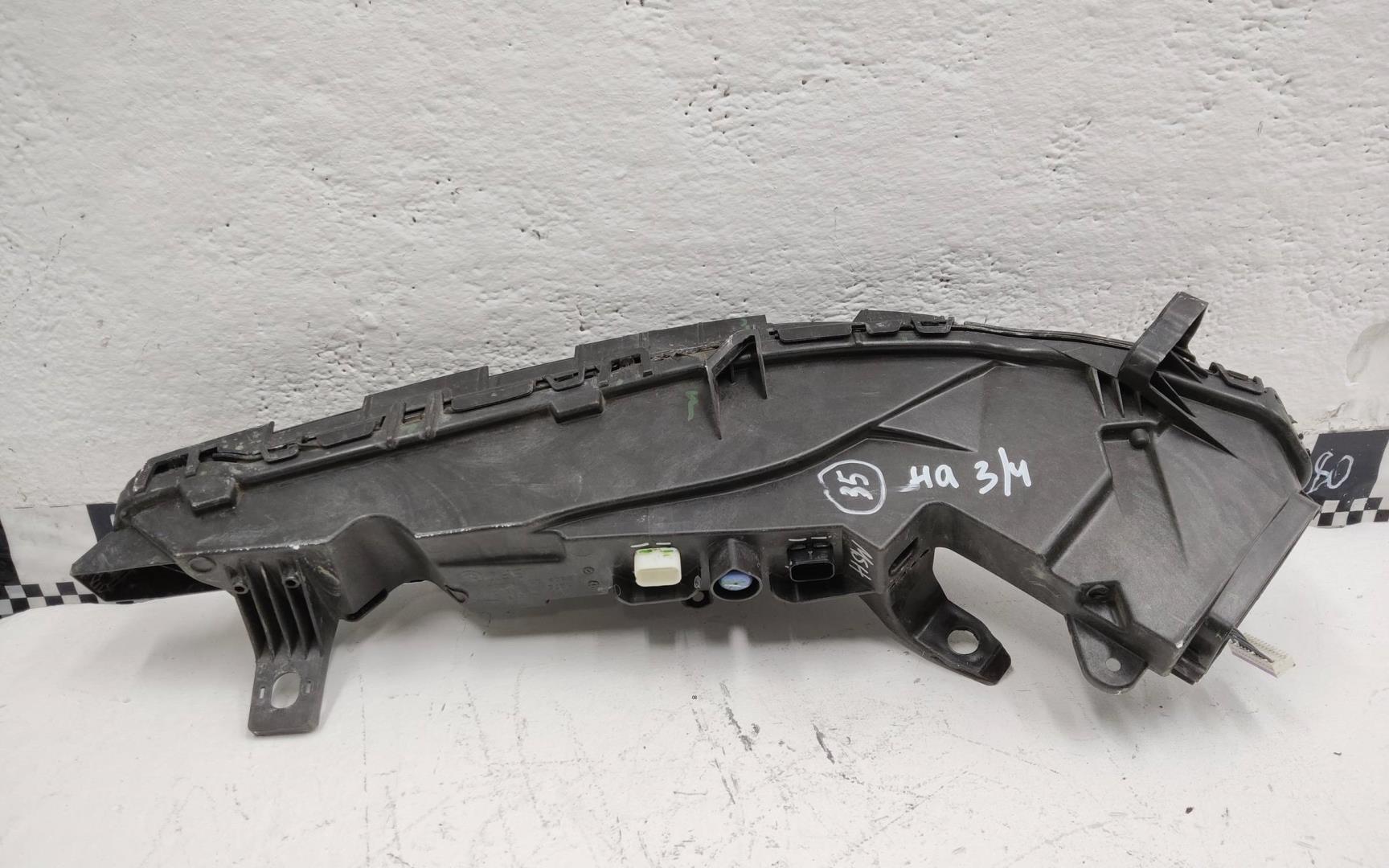 Фара дневного света левая (ходовые огни)