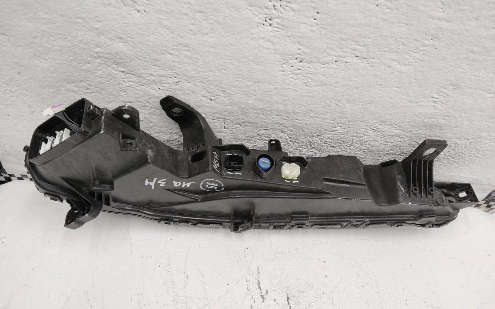 Фара дневного света левая (ходовые огни)