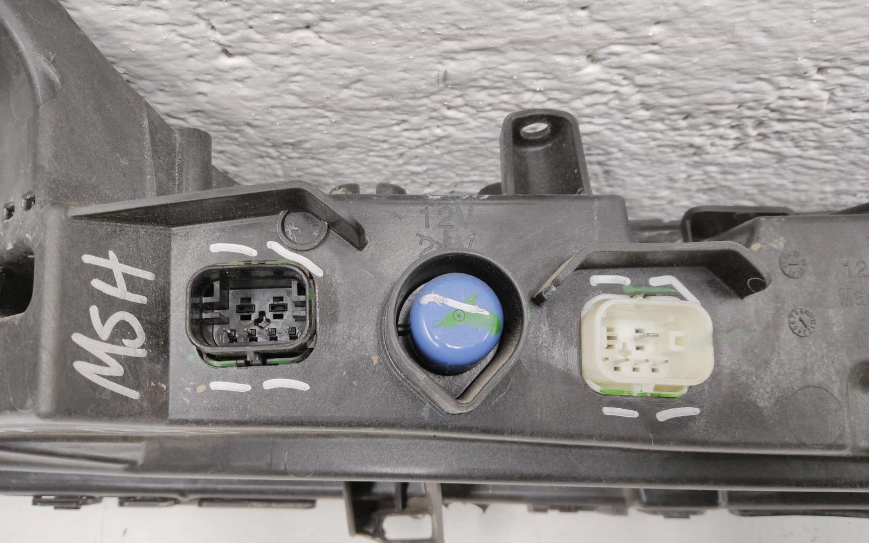 Фара дневного света левая (ходовые огни)