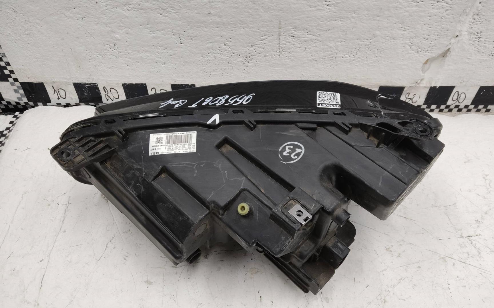 Фара правая