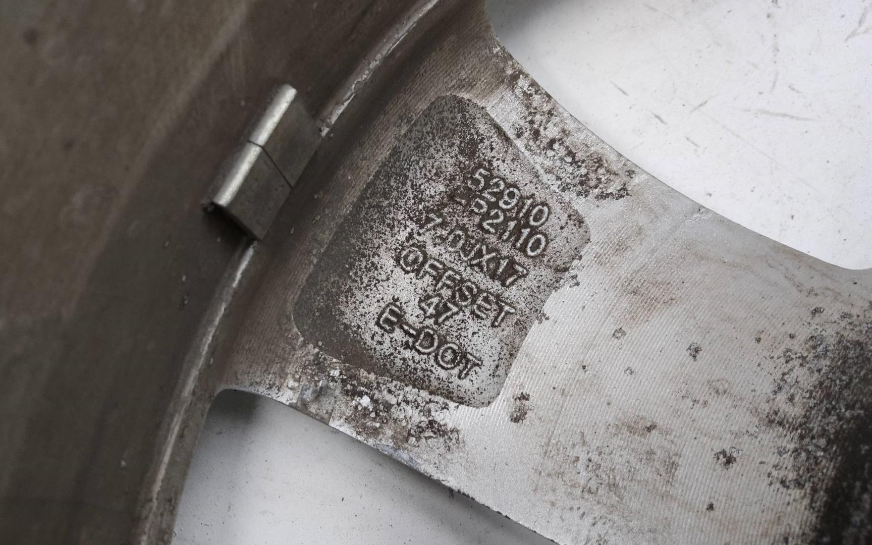 Диск колесный литой легкий сплав