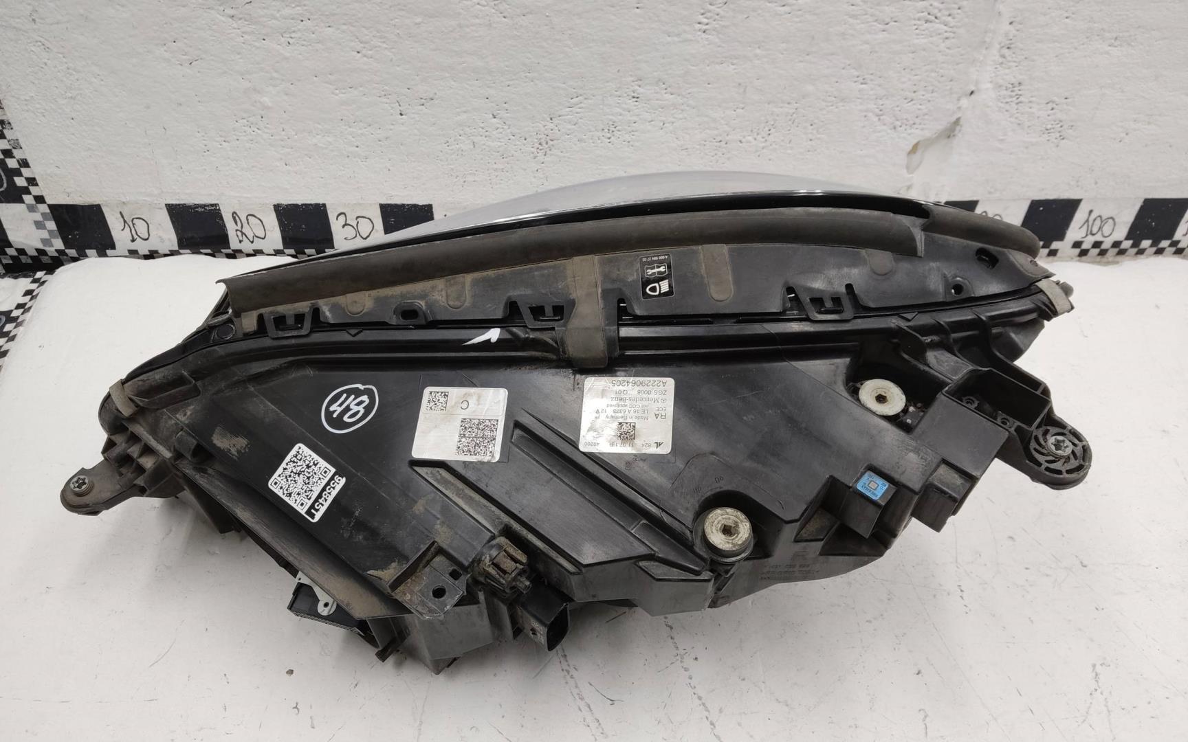 Фара правая