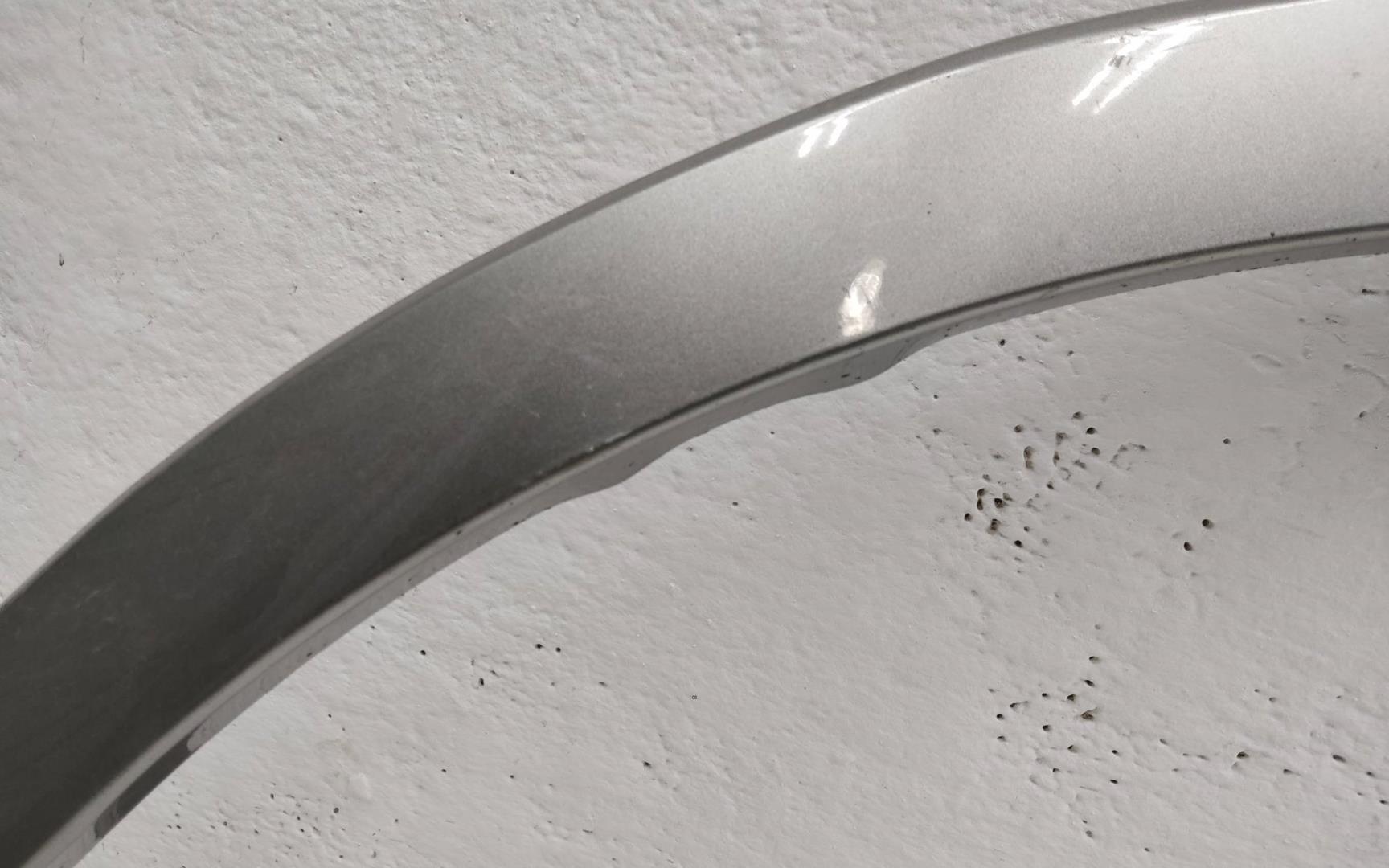 Накладка переднего крыла левого