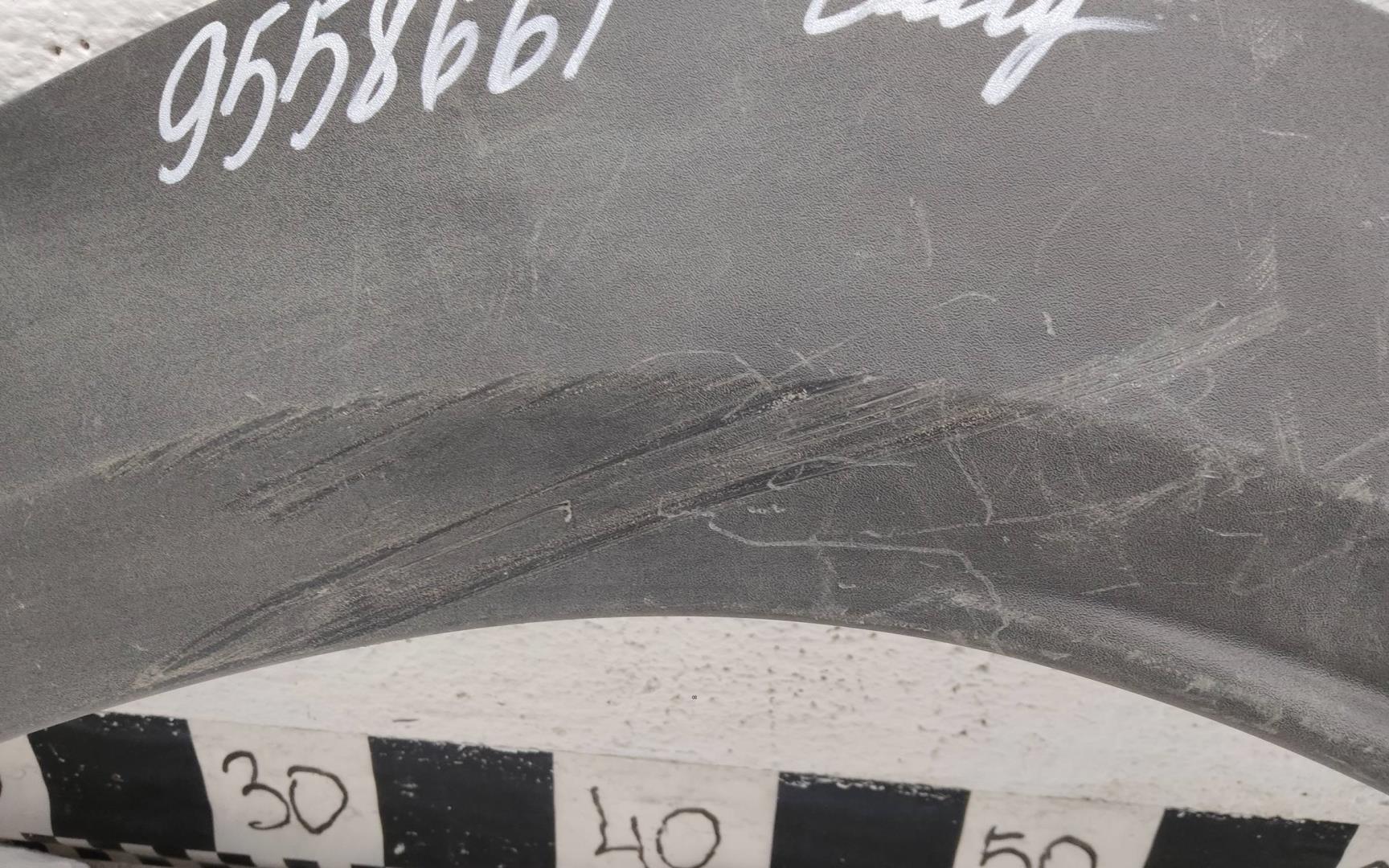 Накладка заднего крыла левого