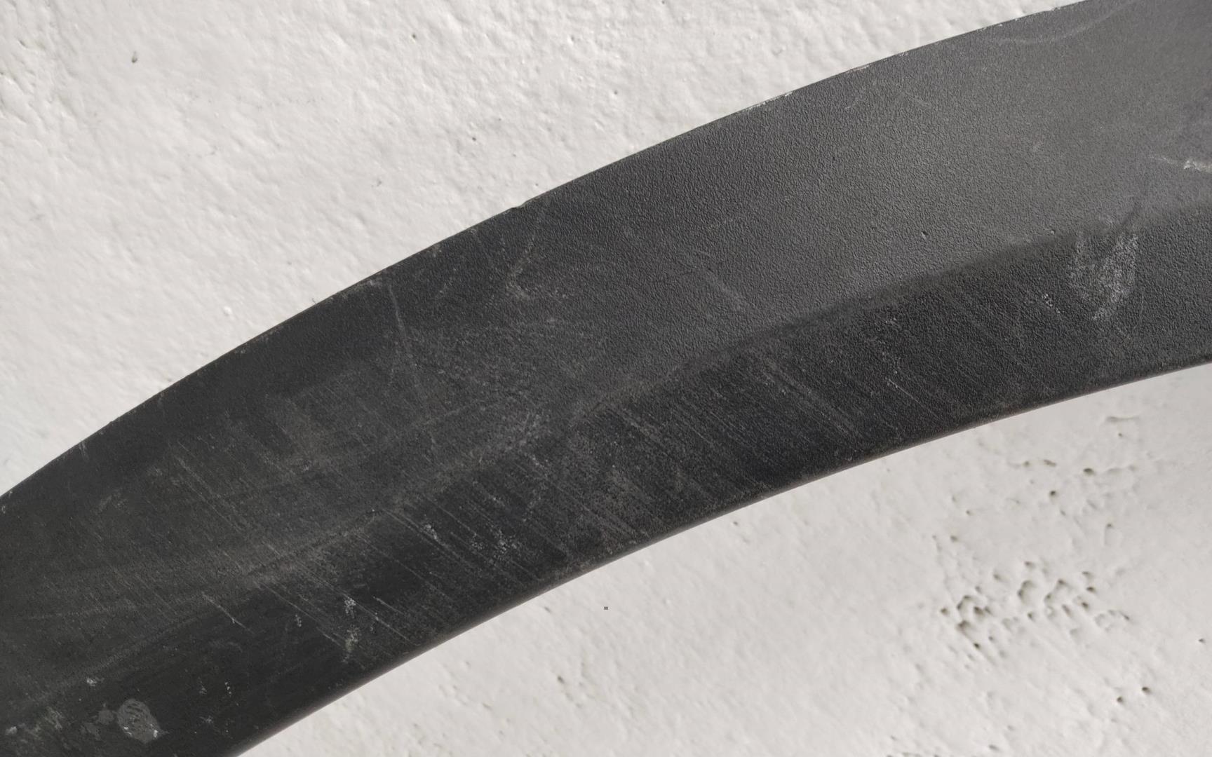 Накладка переднего крыла правого