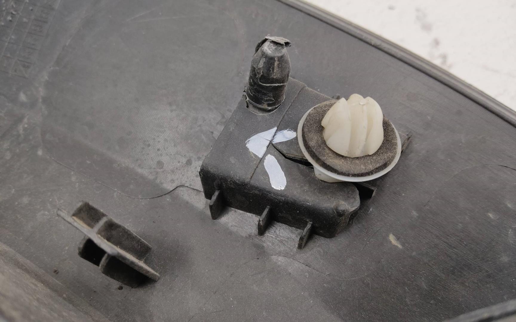 Накладка двери задней правой