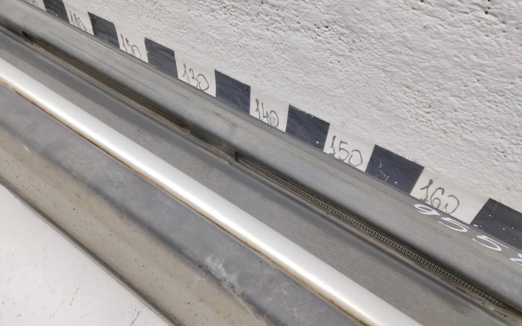 Подножка правая