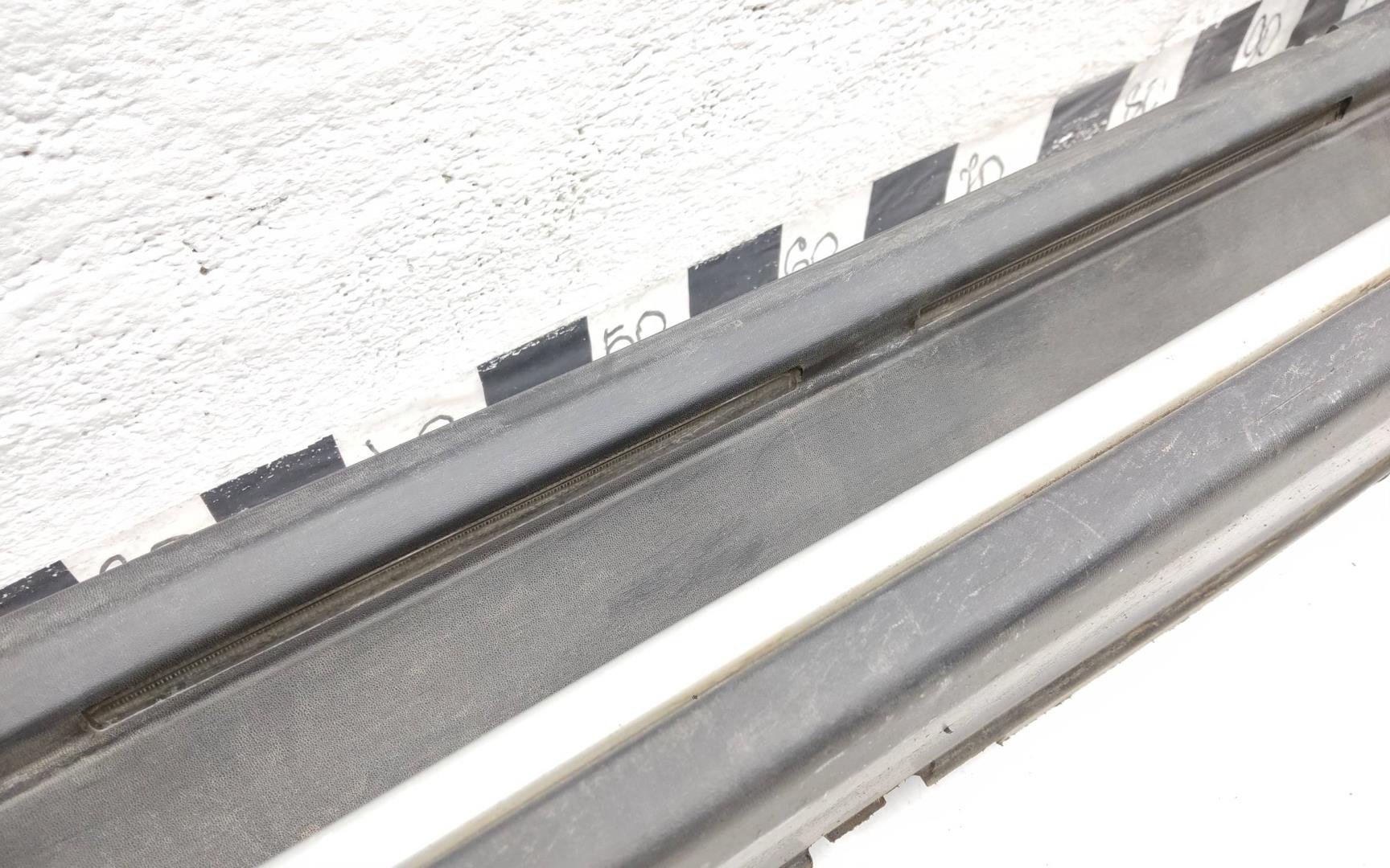 Подножка правая