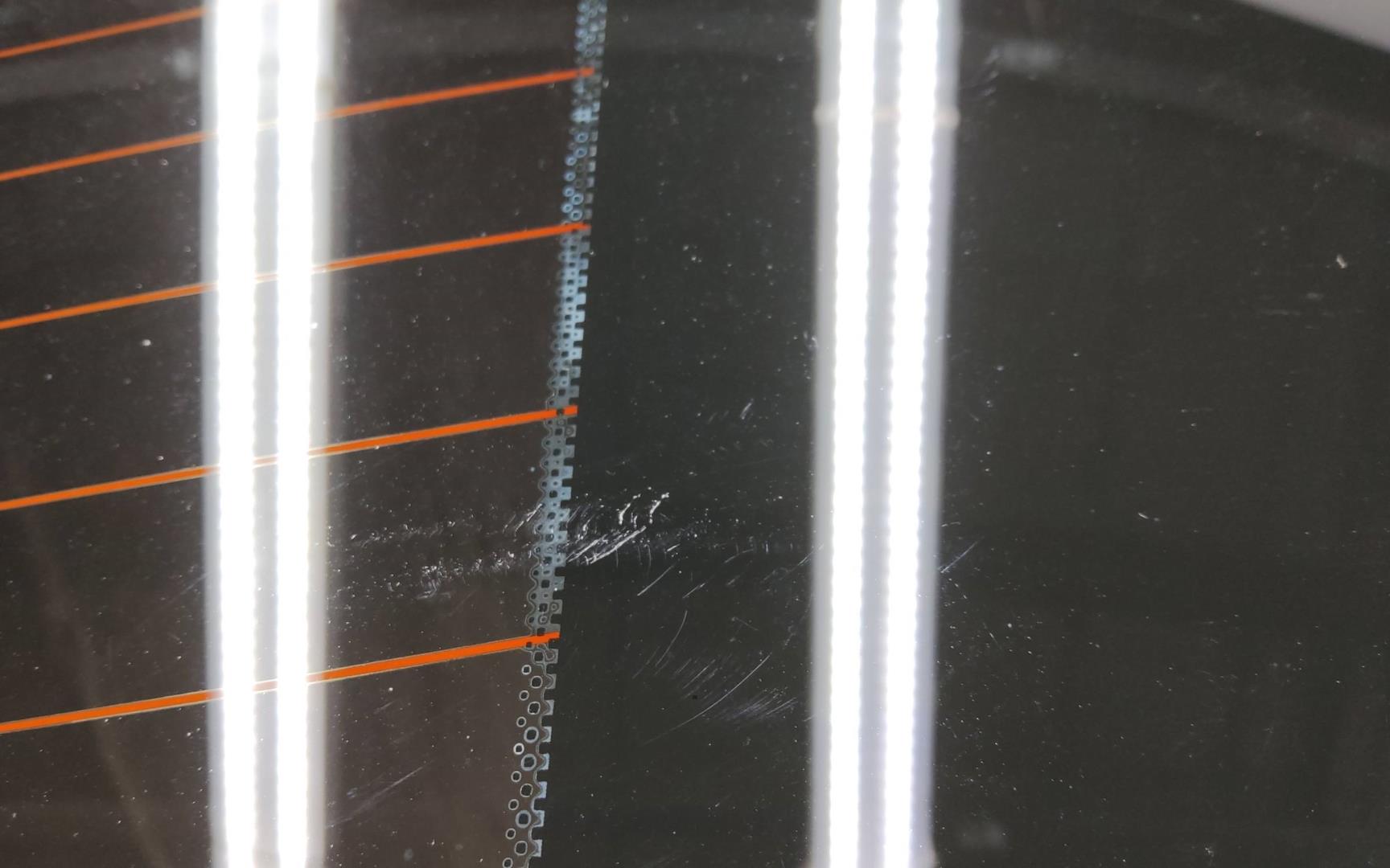 Стекло двери багажника