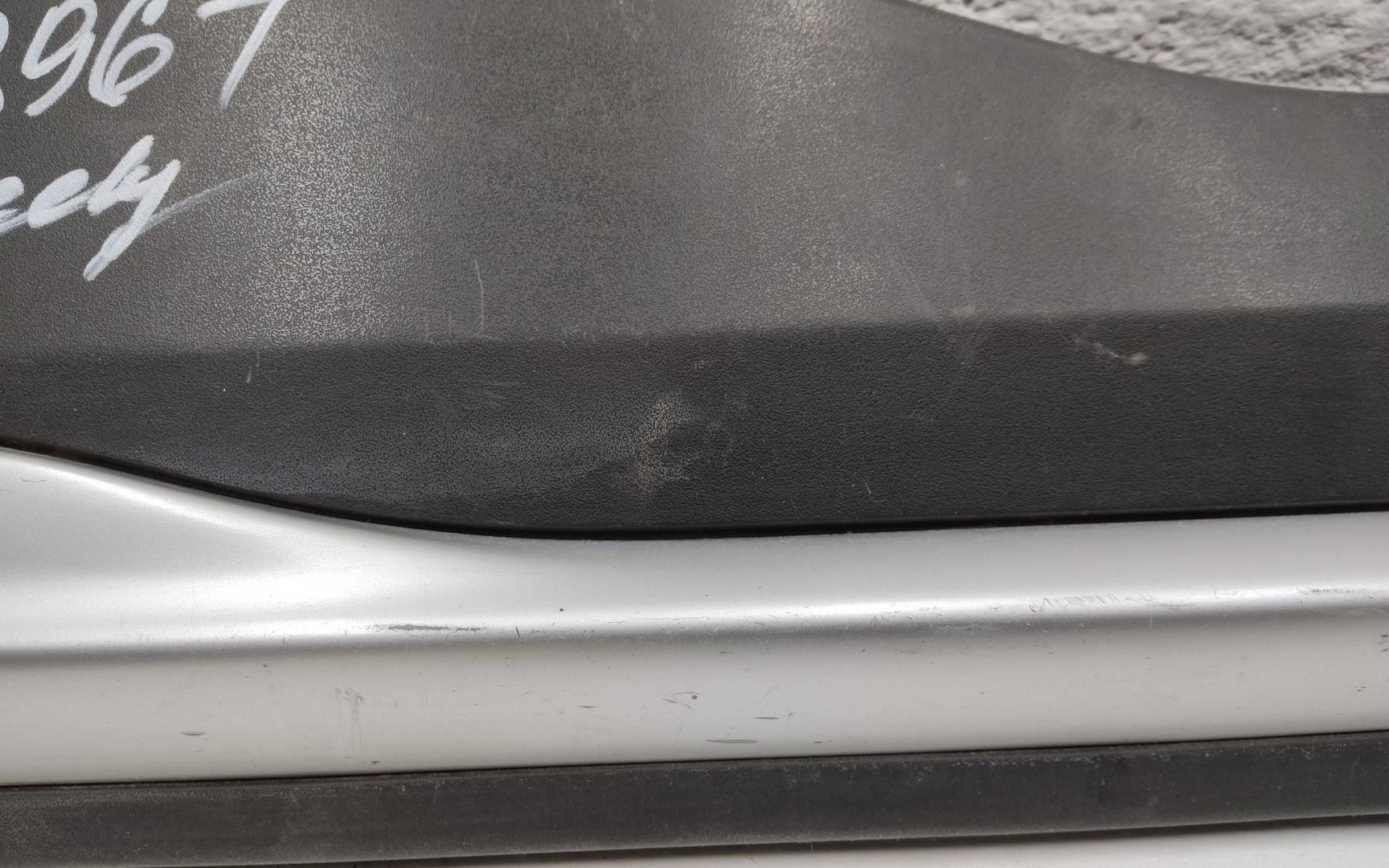 Накладка двери задней правой