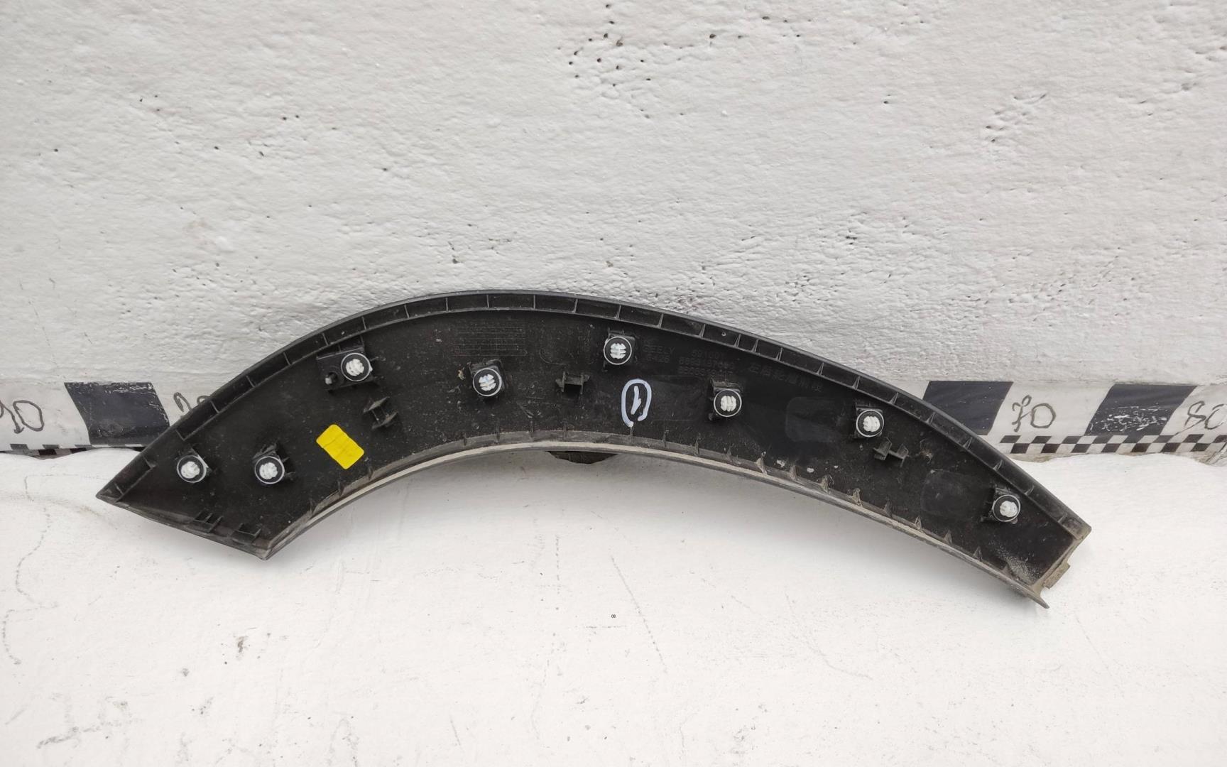 Накладка двери задней левой