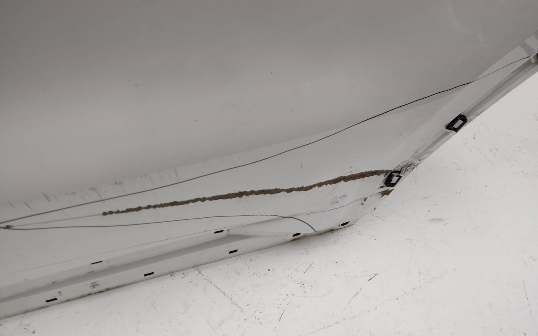 Дверь задняя левая