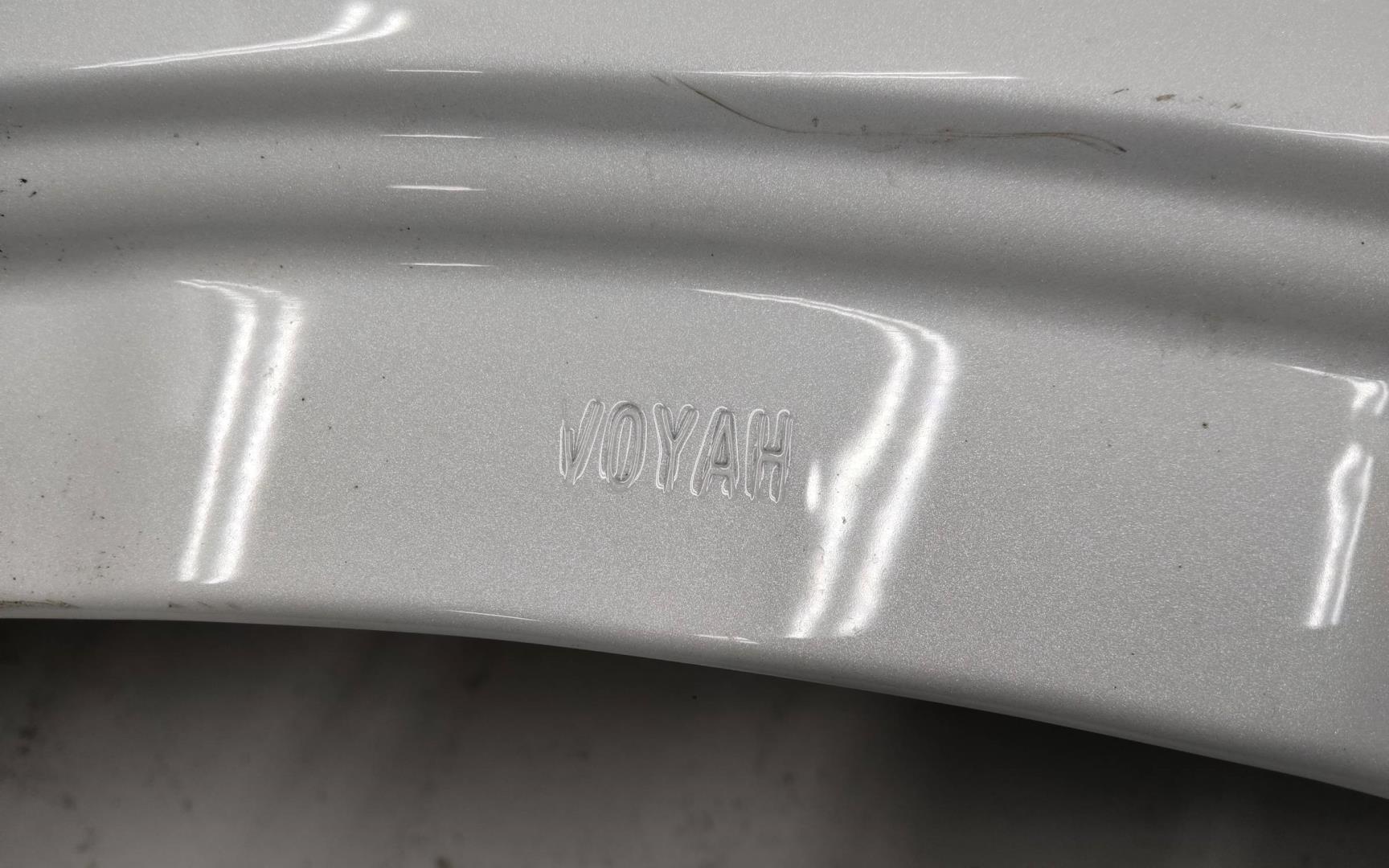 Крыло переднее левое