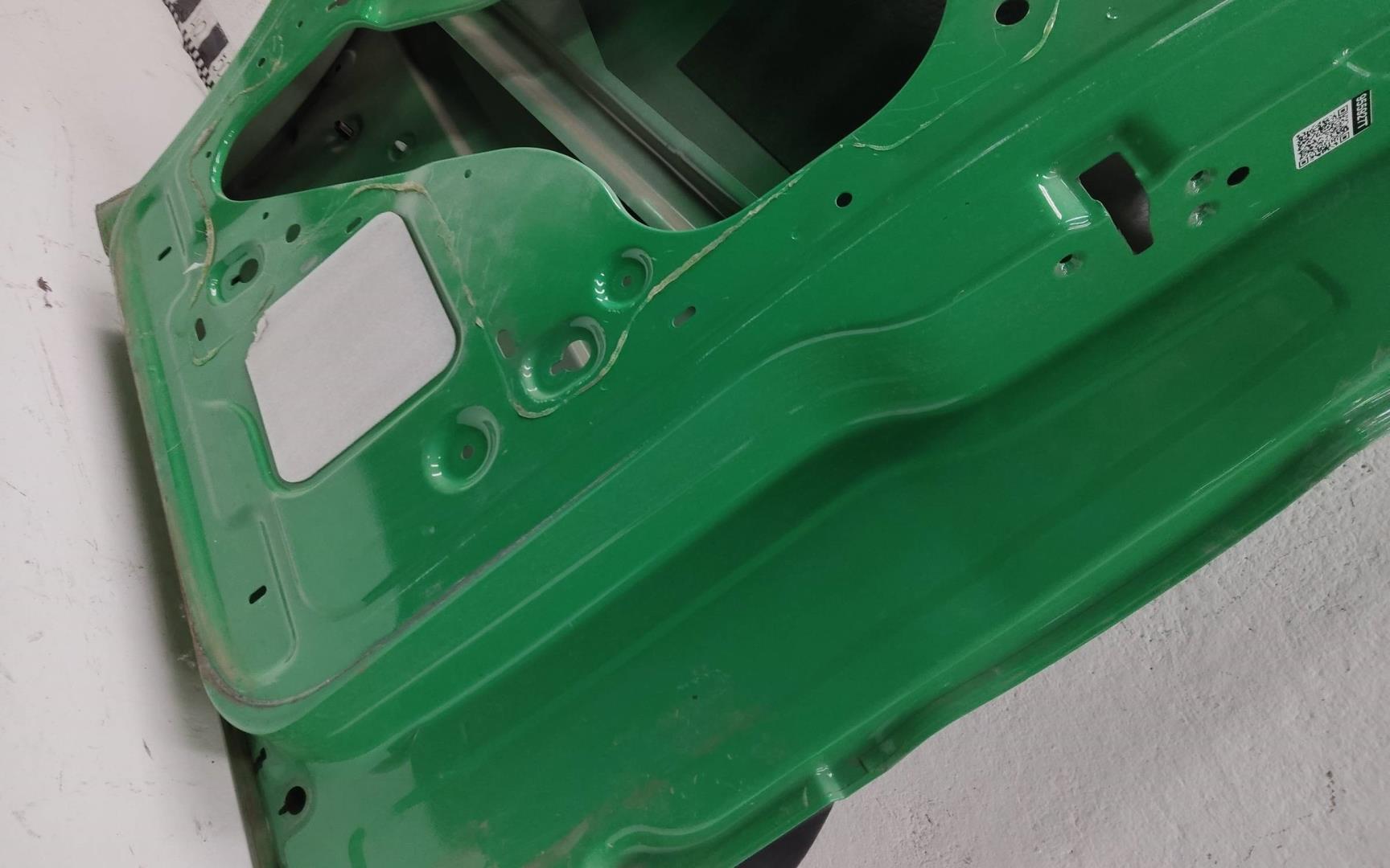 Дверь передняя правая