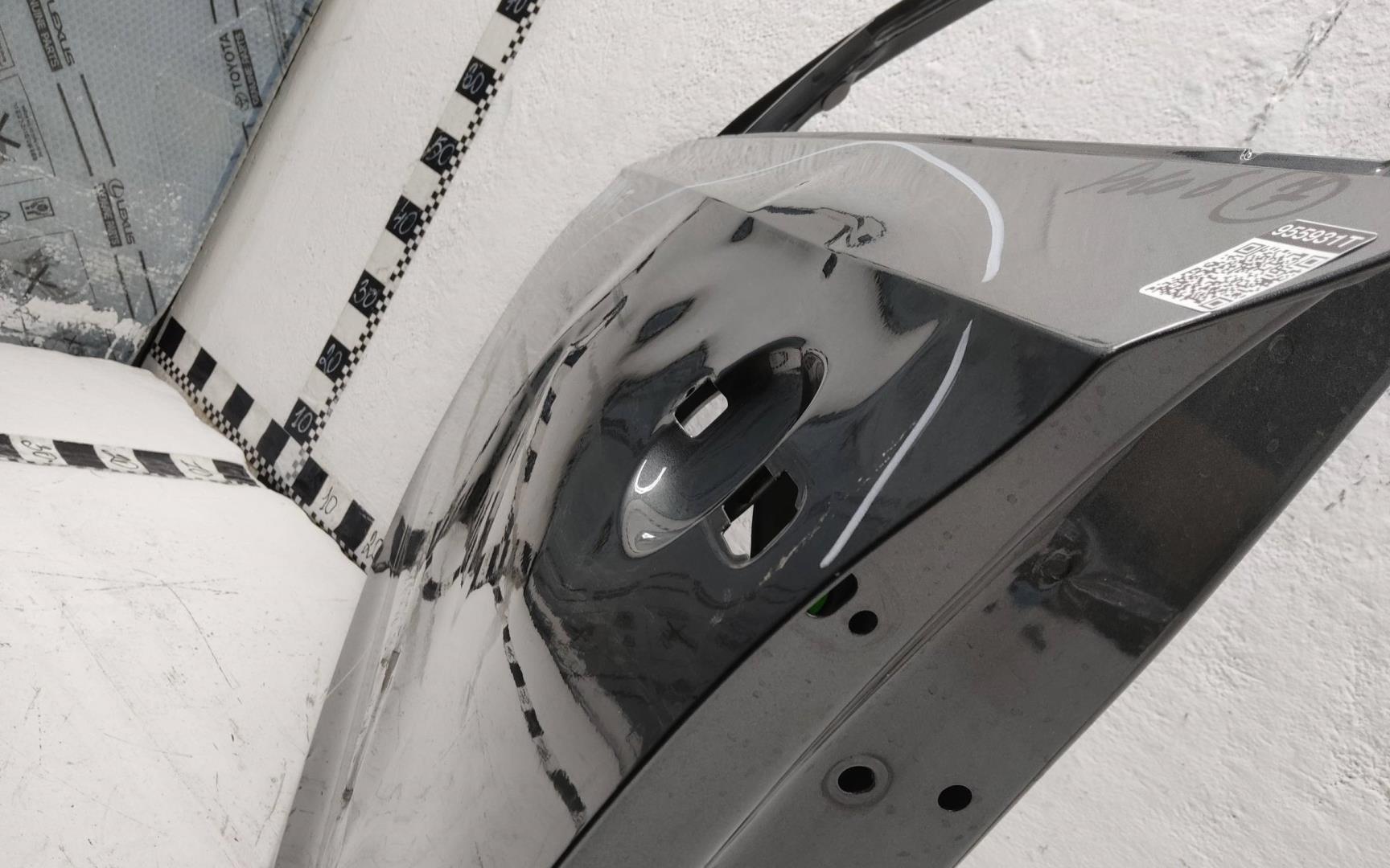 Дверь передняя левая