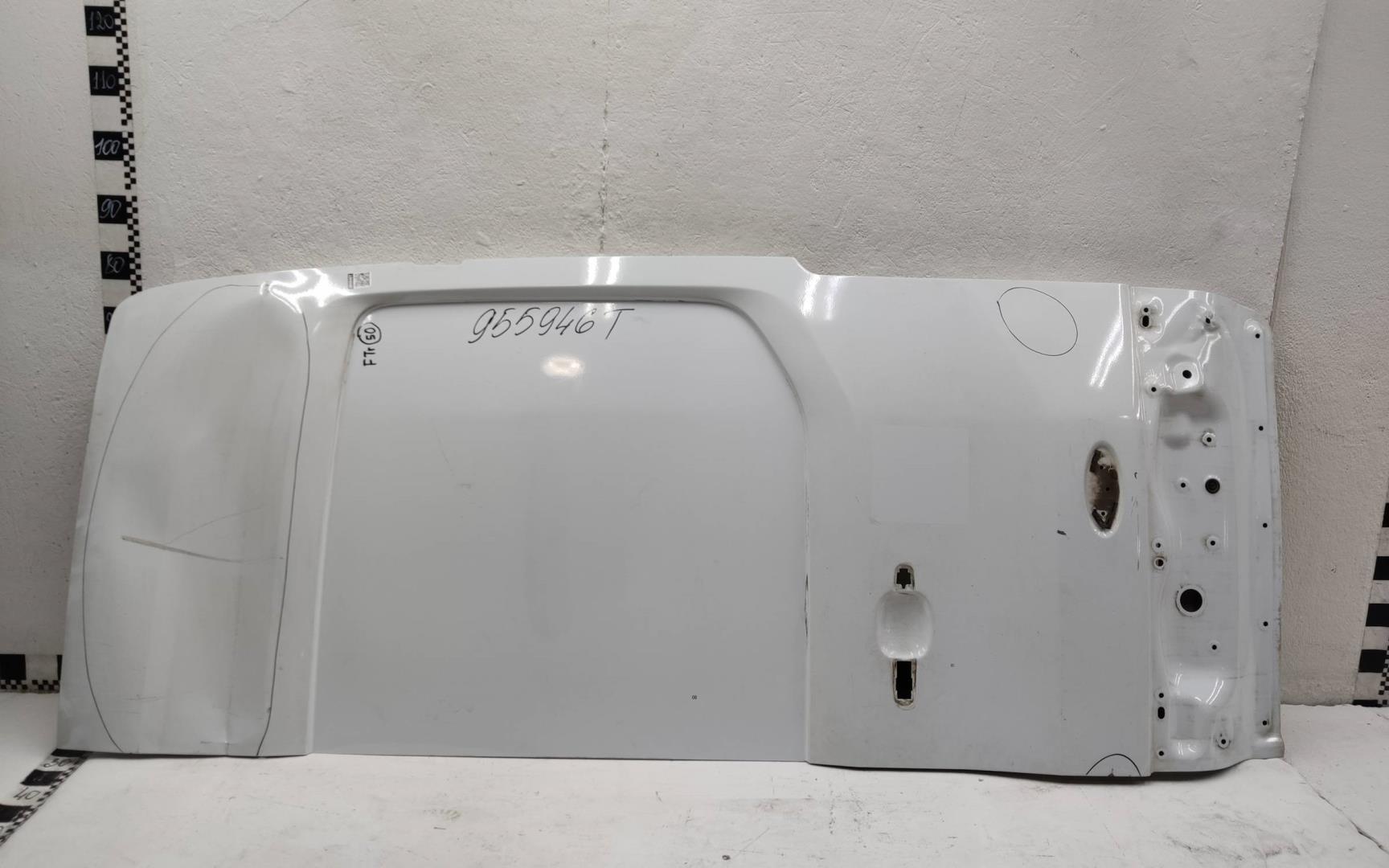 Дверь задняя правая