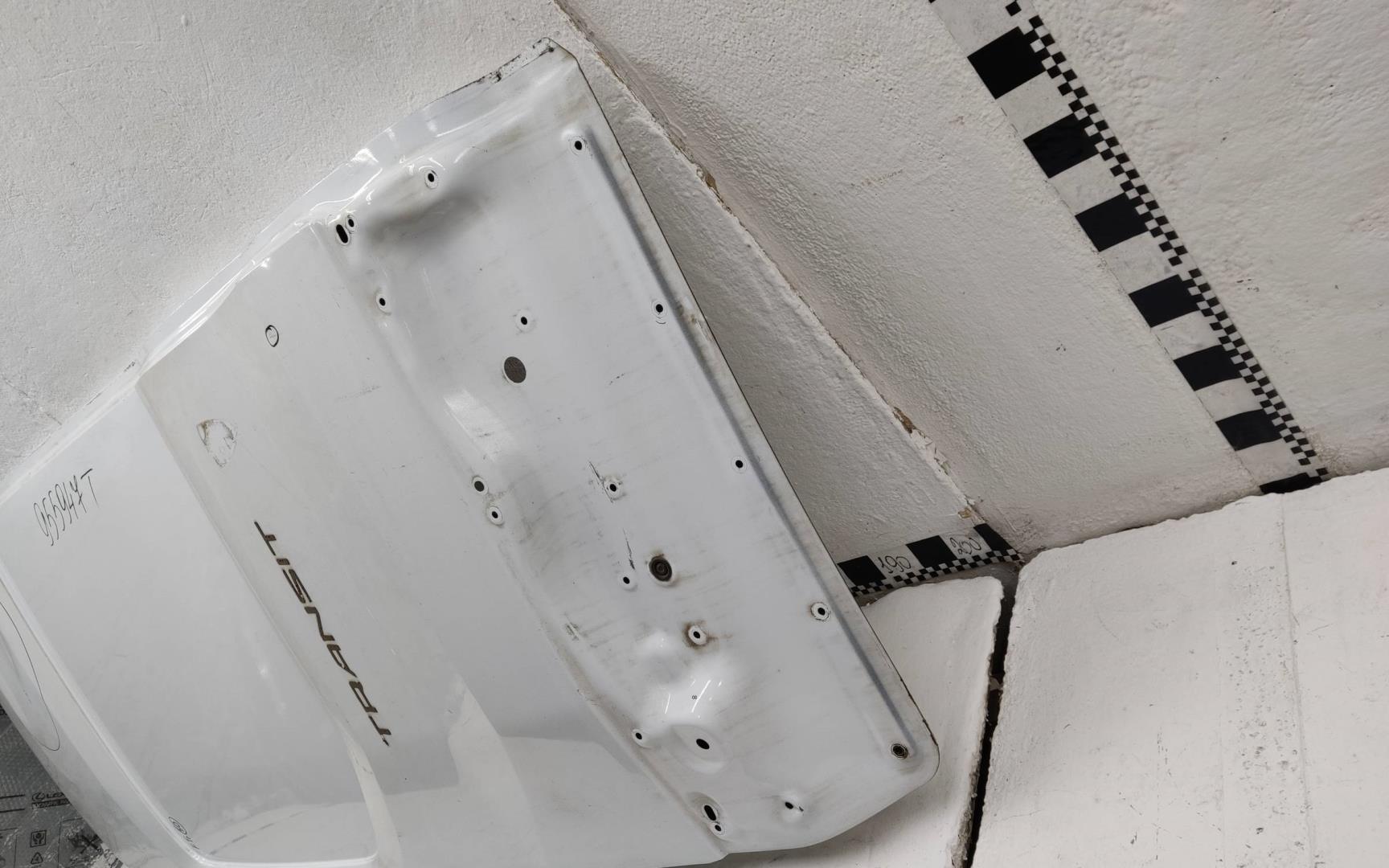 Дверь задняя левая