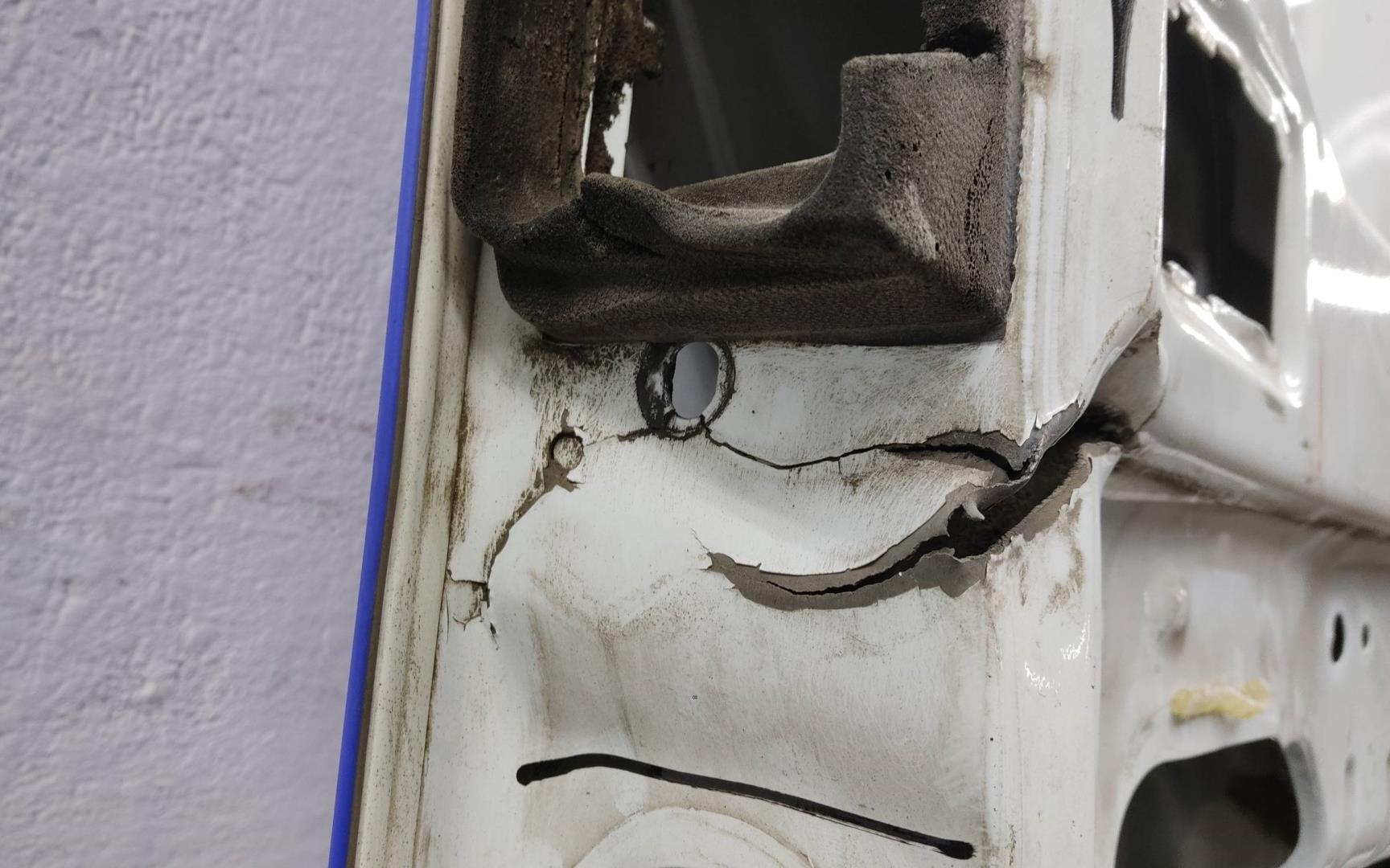 Дверь задняя правая