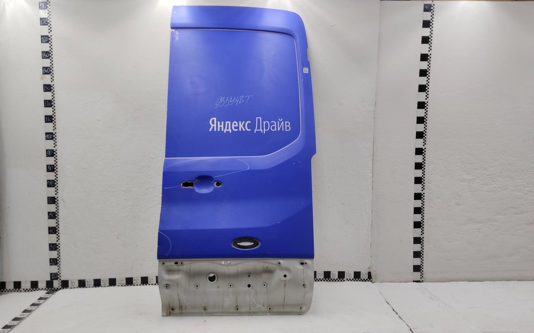 Дверь задняя правая