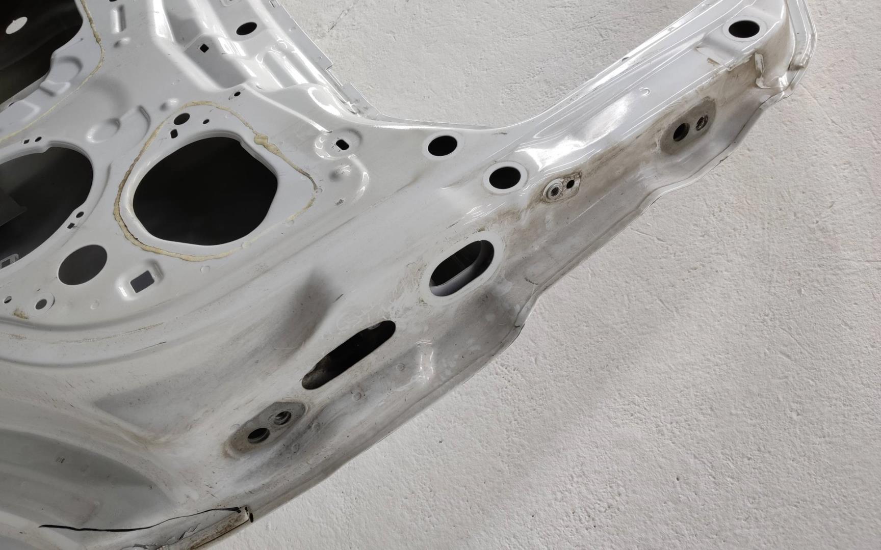 Дверь передняя левая