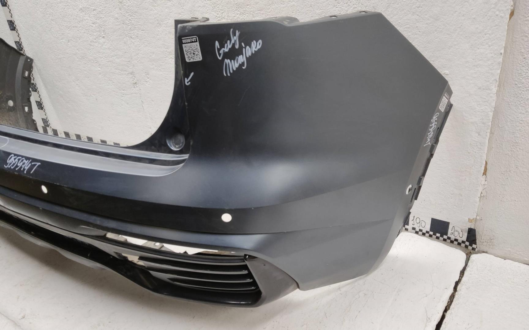 Бампер задний