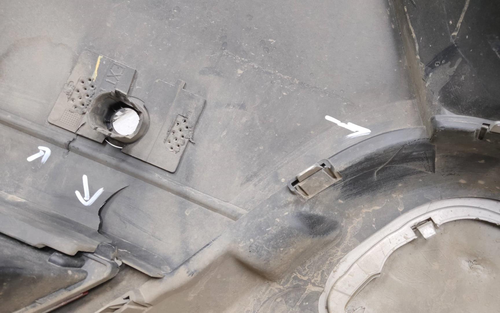 Бампер задний