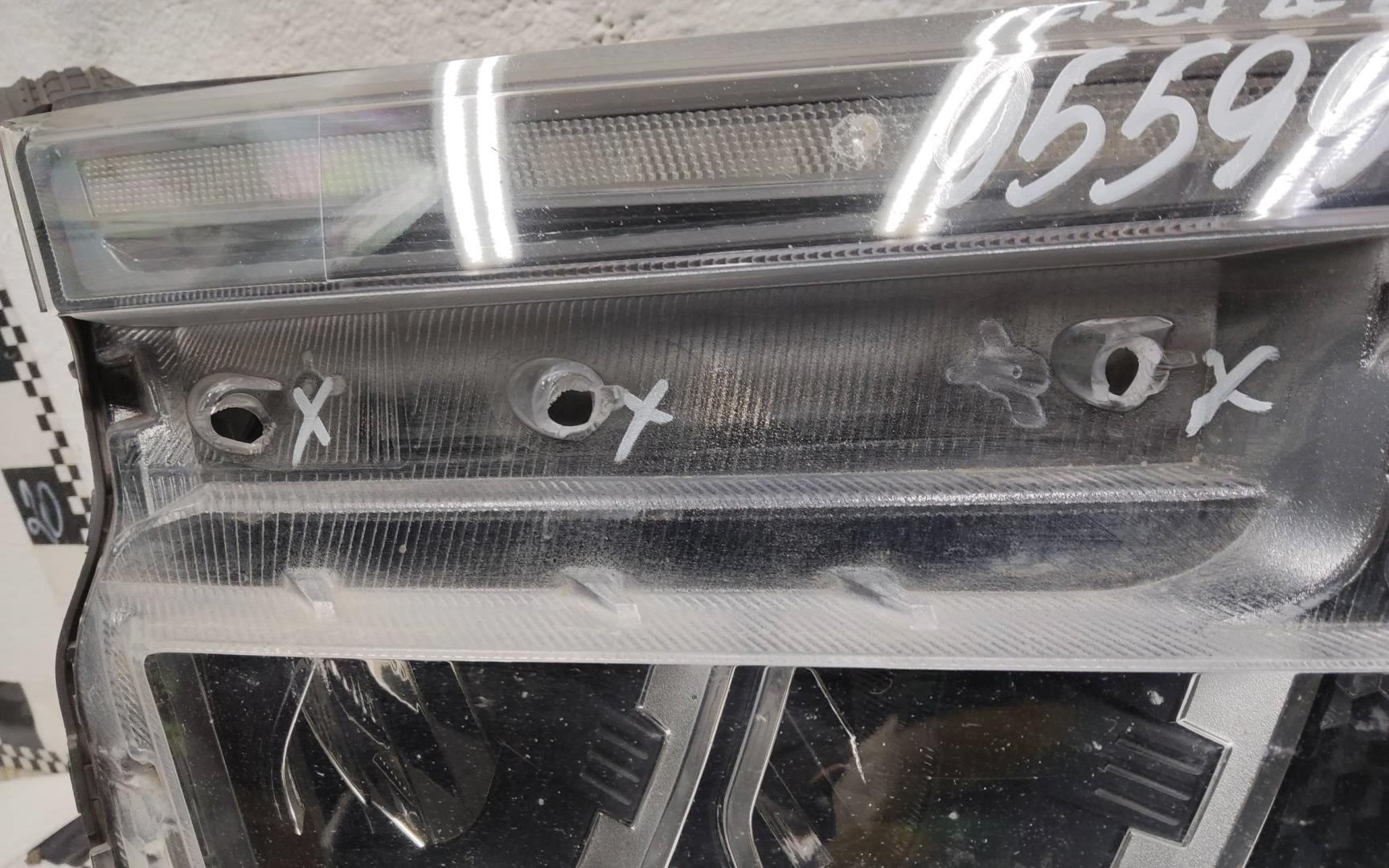 Фара правая