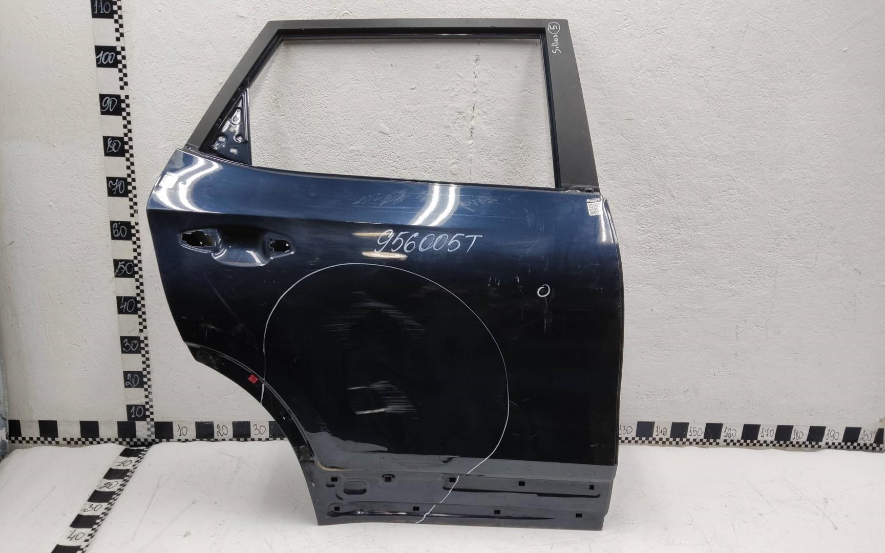 Дверь задняя правая