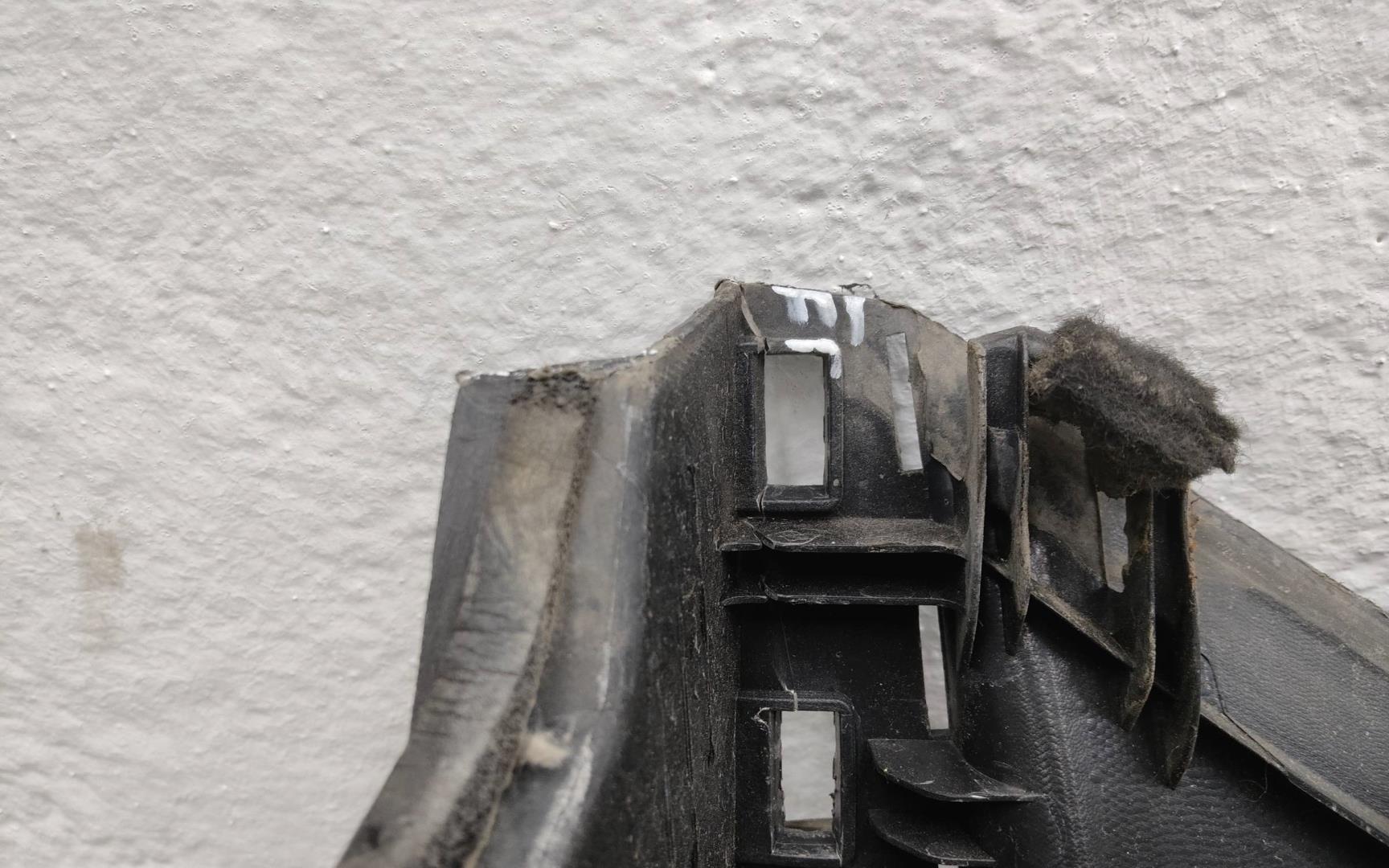 Решетка стеклоочистителей (Жабо)