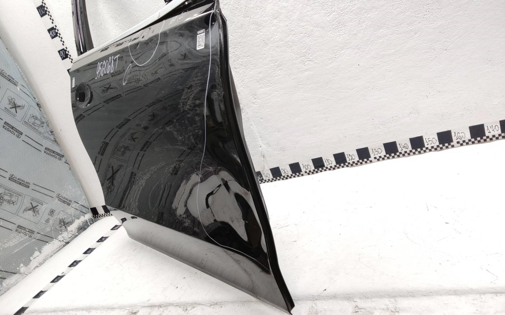 Дверь передняя правая