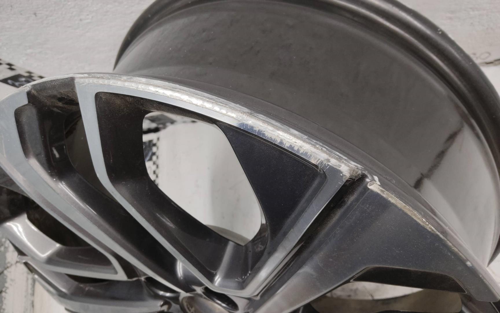 Диск колесный литой легкий сплав