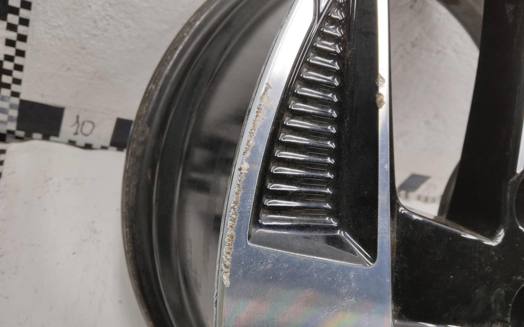 Диск колесный литой легкий сплав