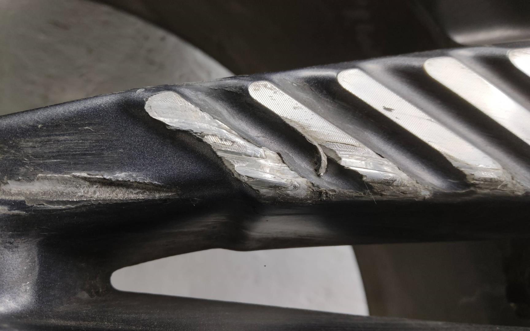 Диск колесный литой легкий сплав