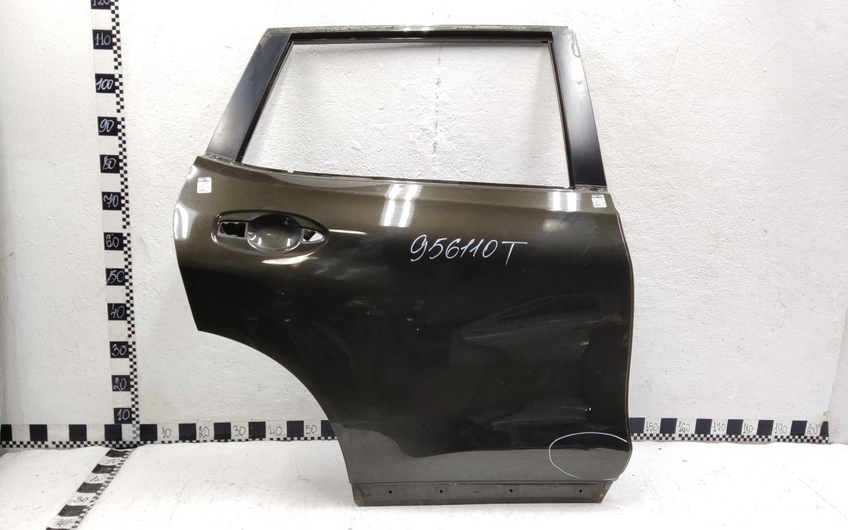 Дверь задняя правая