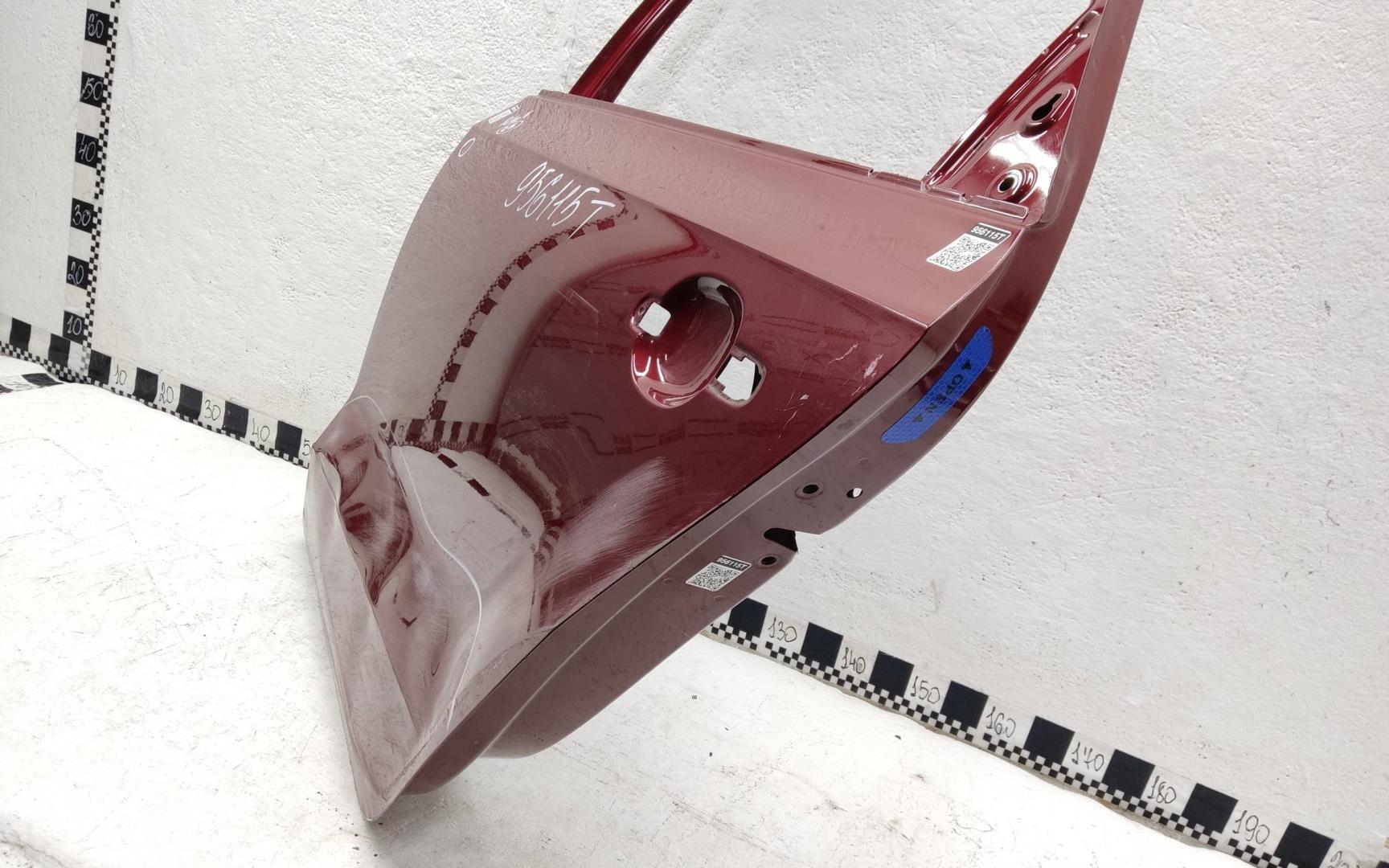 Дверь задняя левая