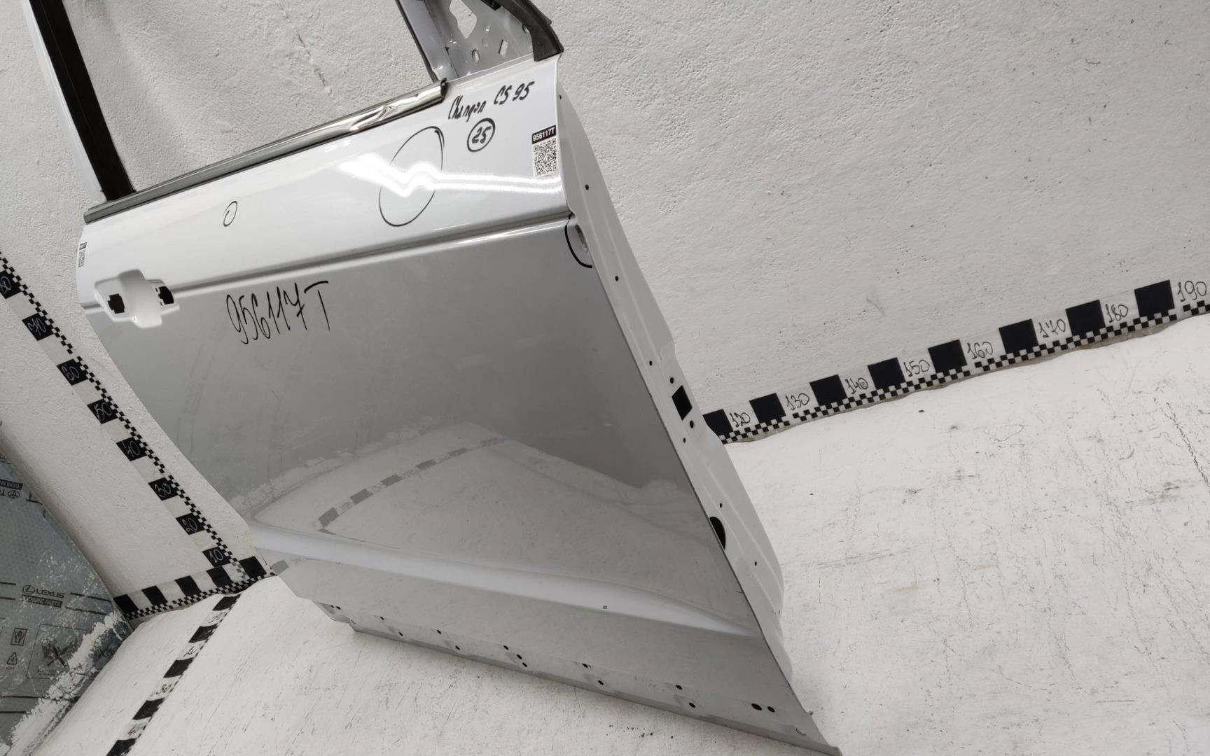 Дверь передняя правая