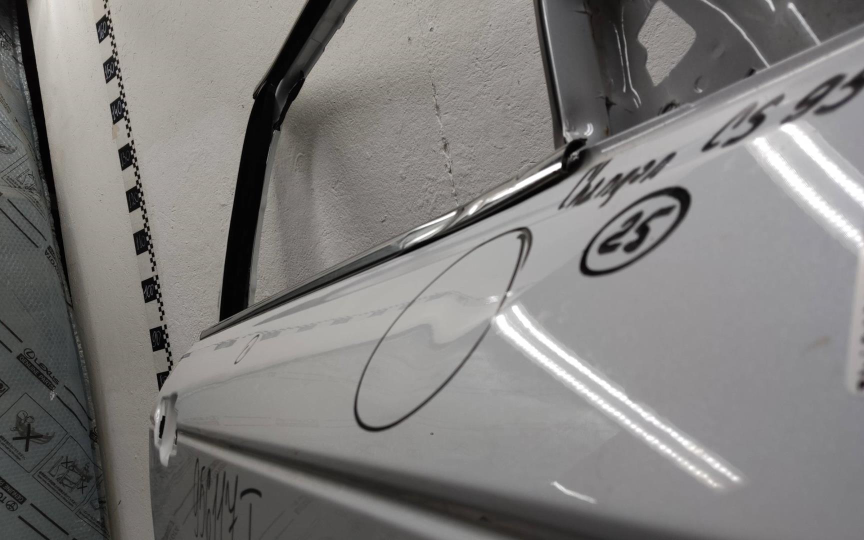 Дверь передняя правая