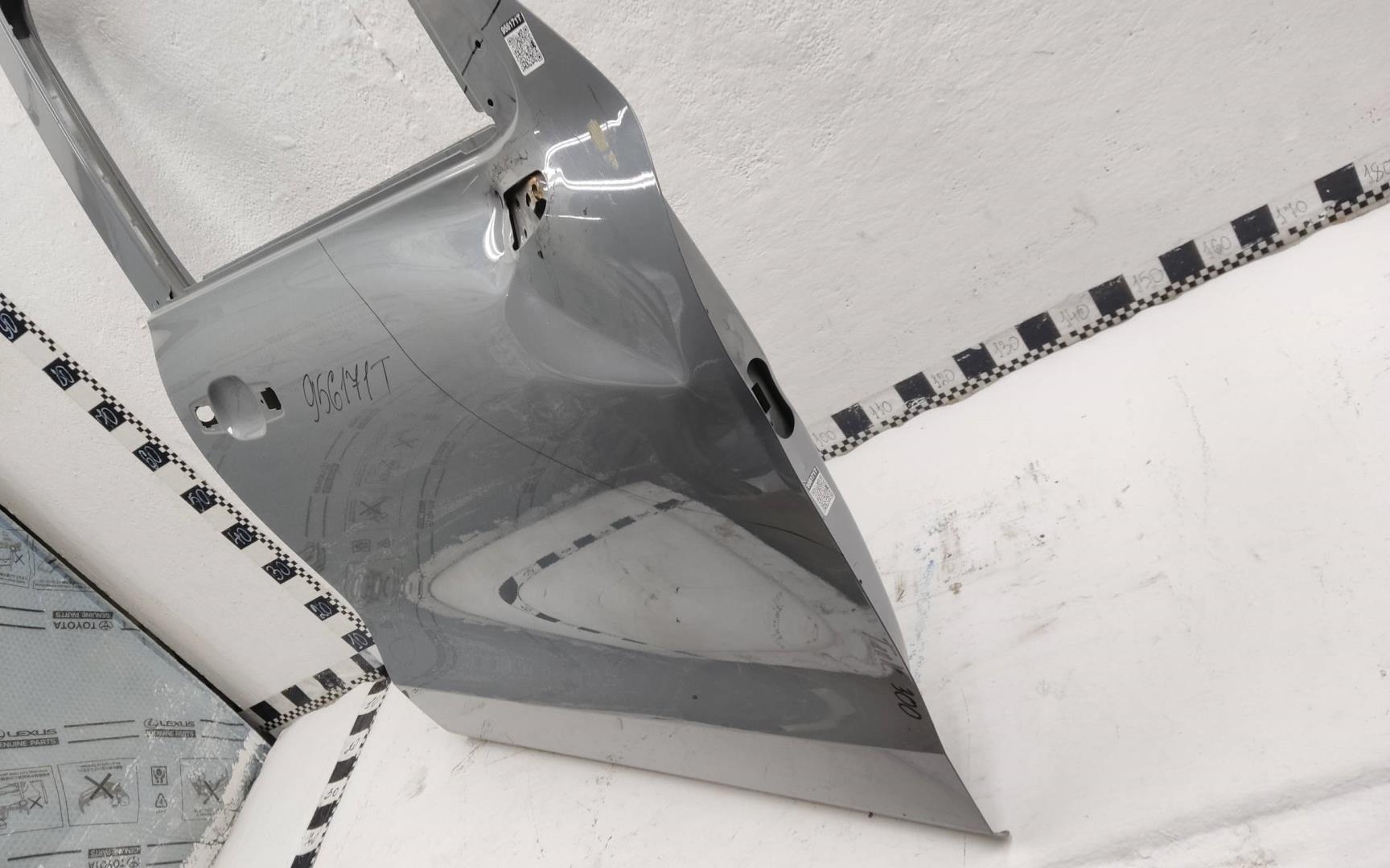 Дверь передняя правая