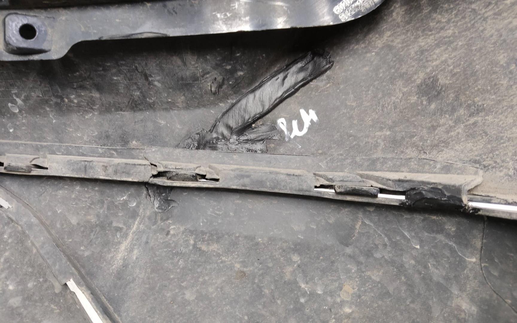 Бампер передний