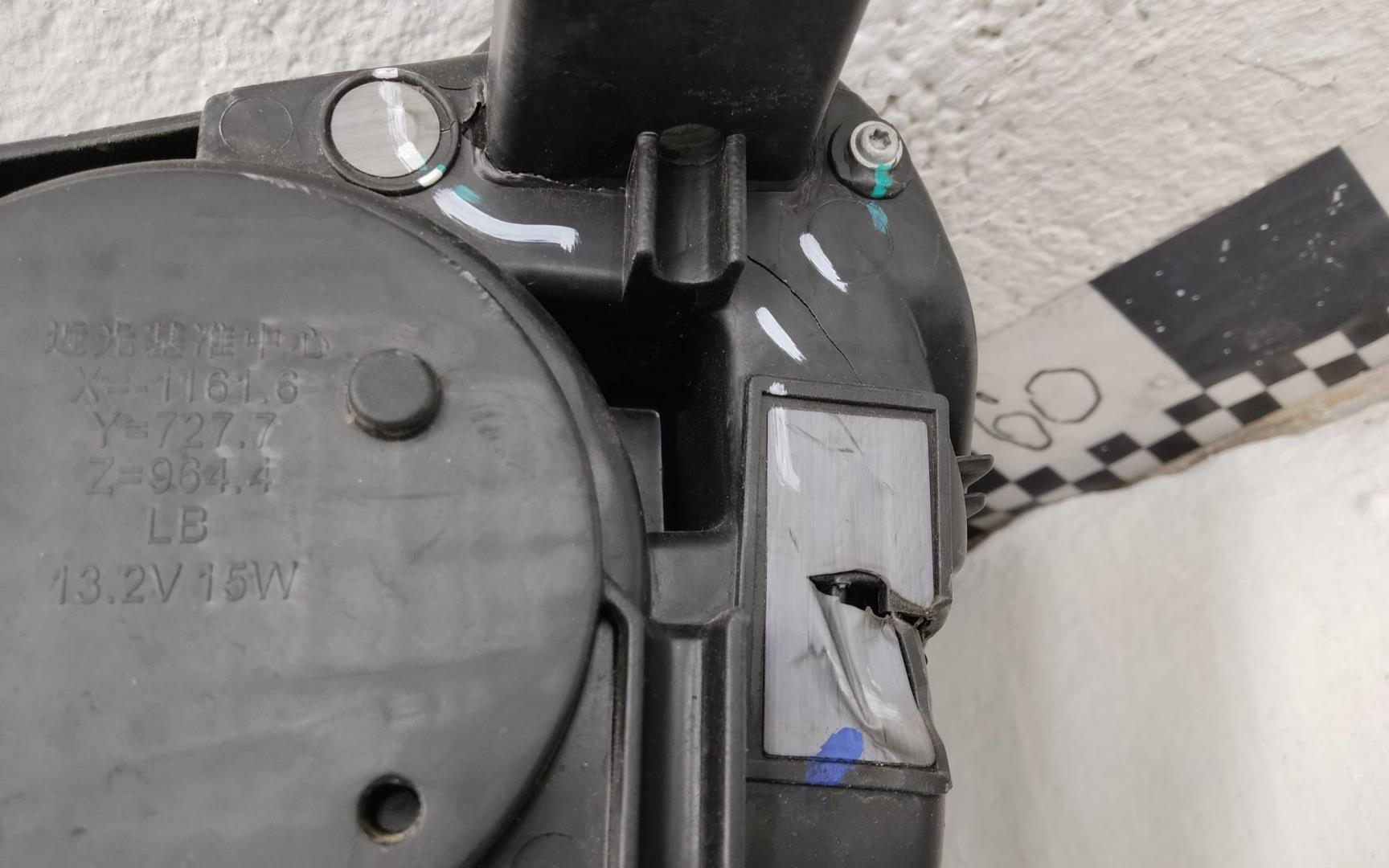 Фара правая