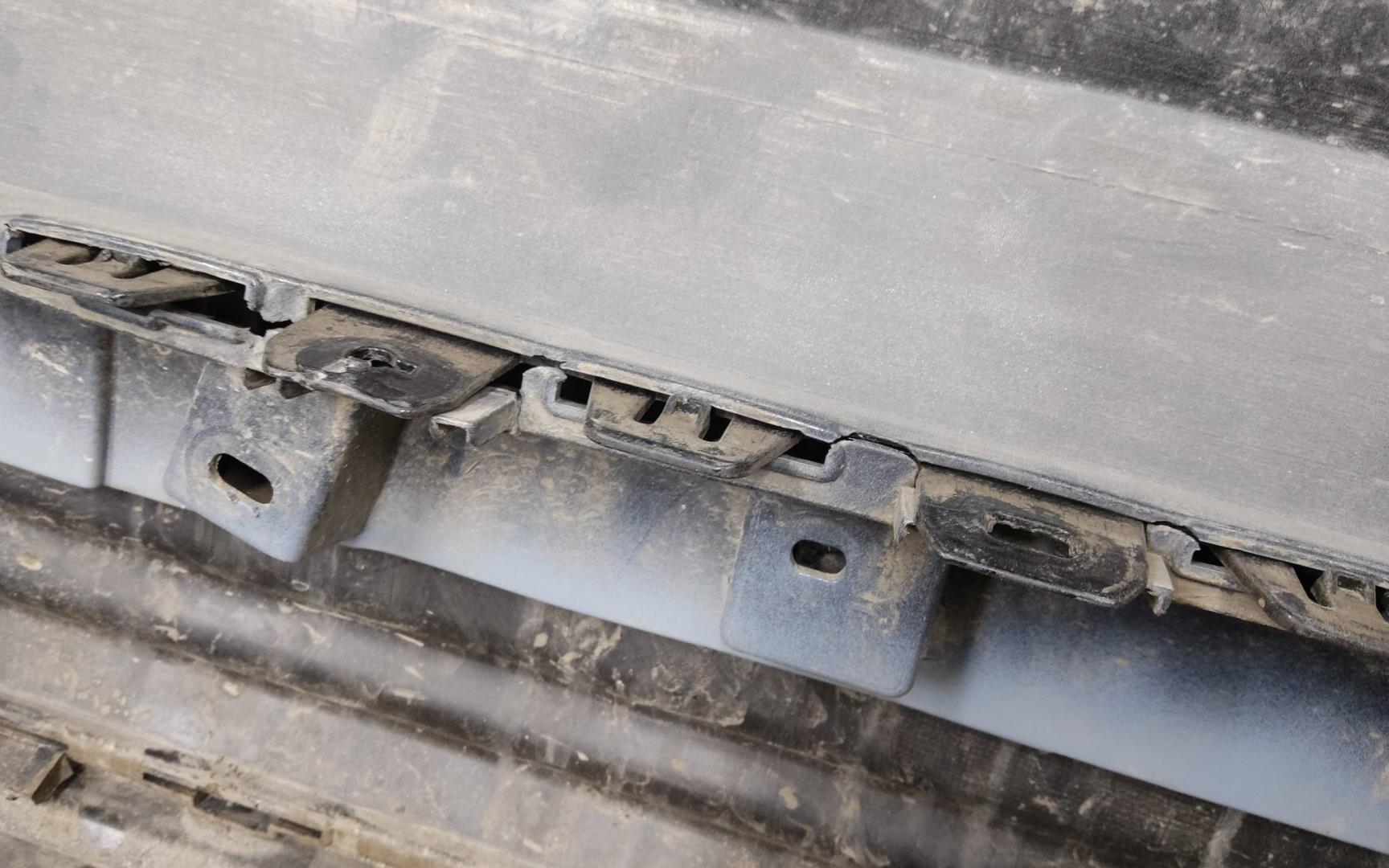 Бампер задний