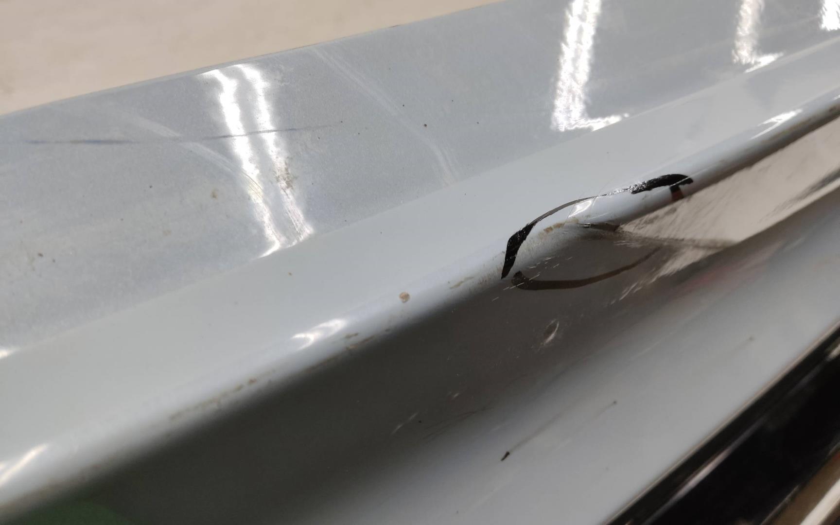 Бампер задний