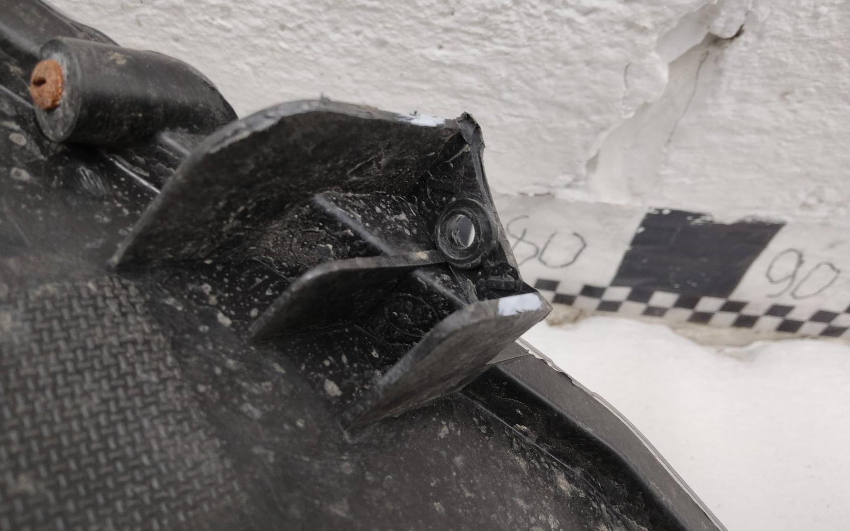 Фара противотуманная правая