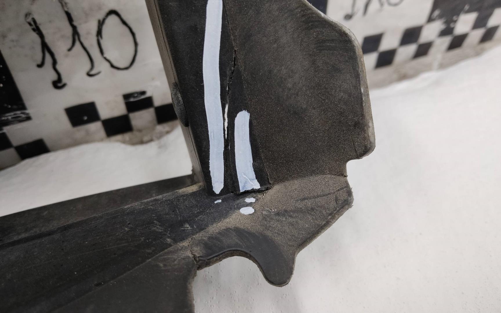 Воздуховод радиатора нижний