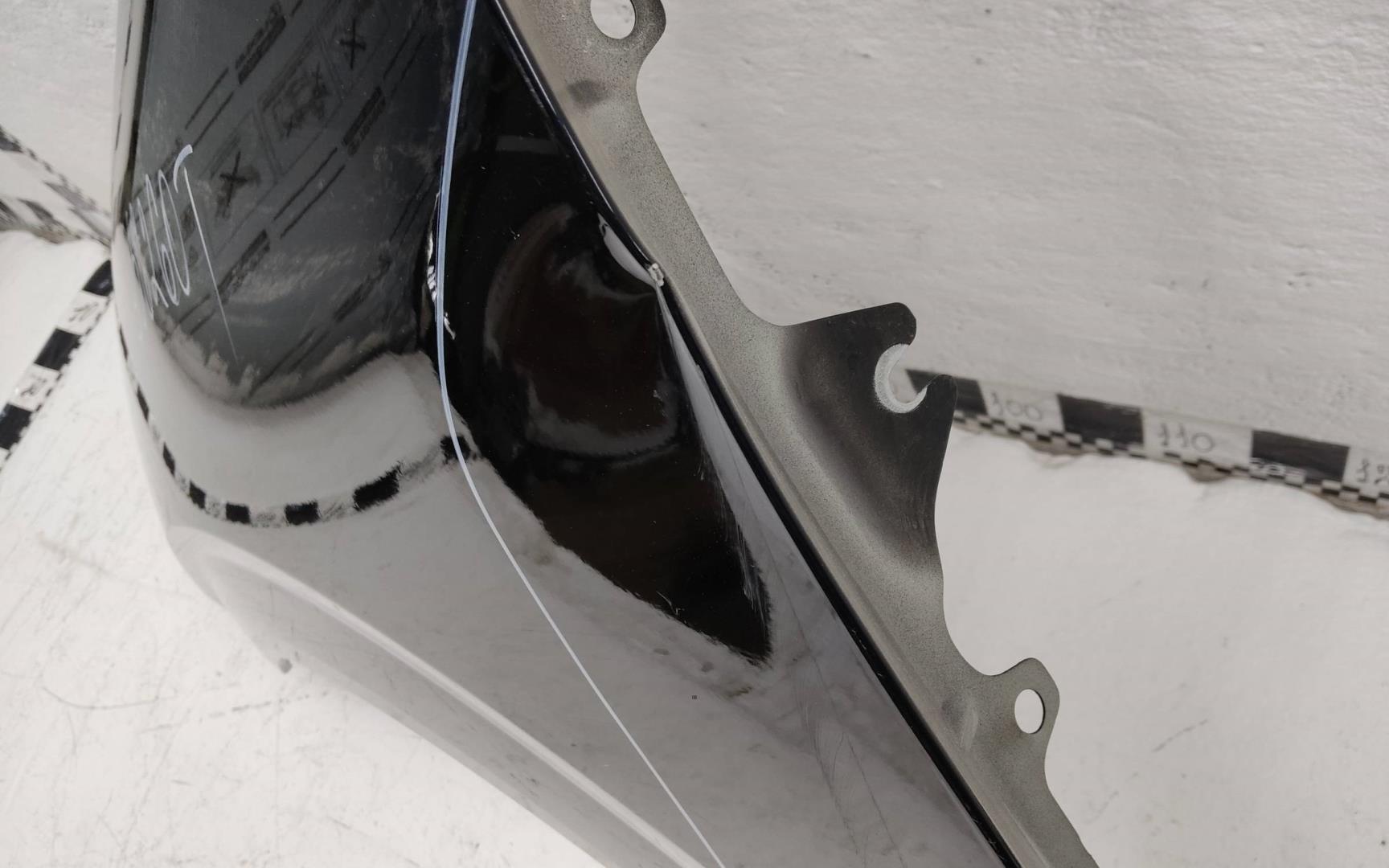 Крыло переднее левое