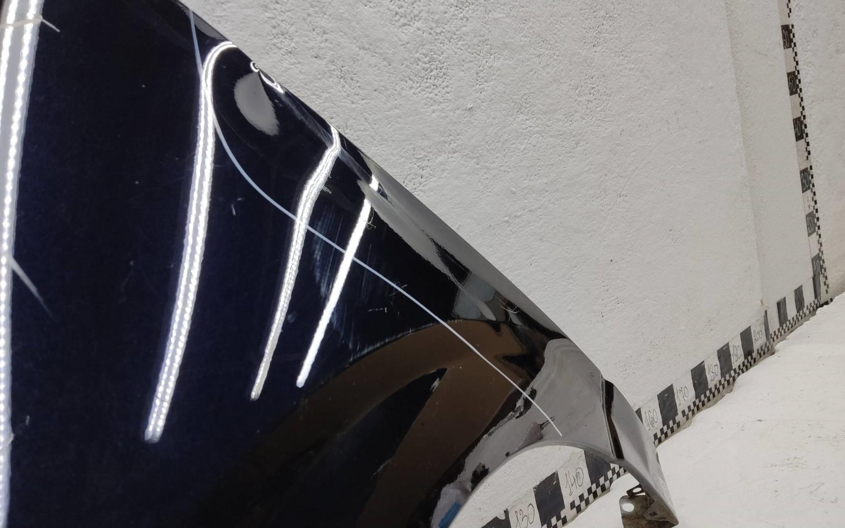 Крыло переднее левое