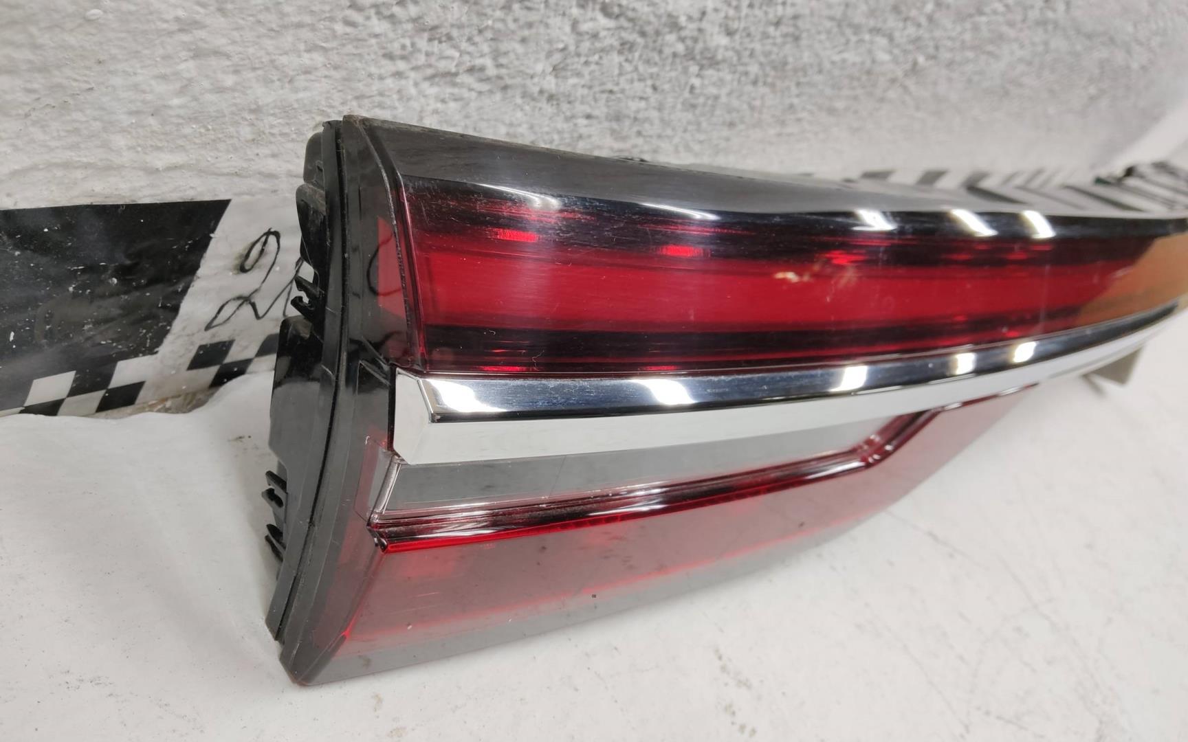 Фонарь задний