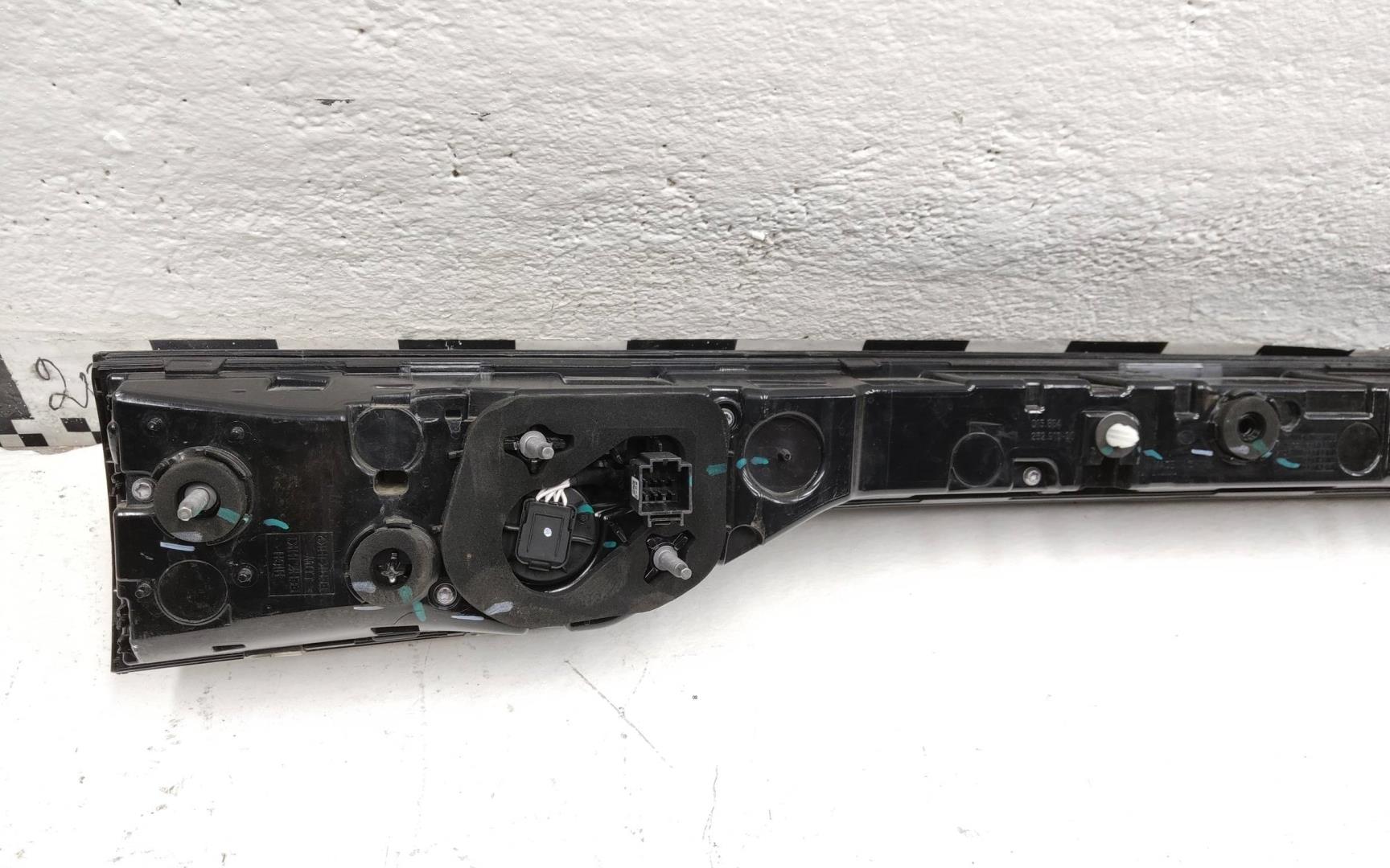 Фонарь задний