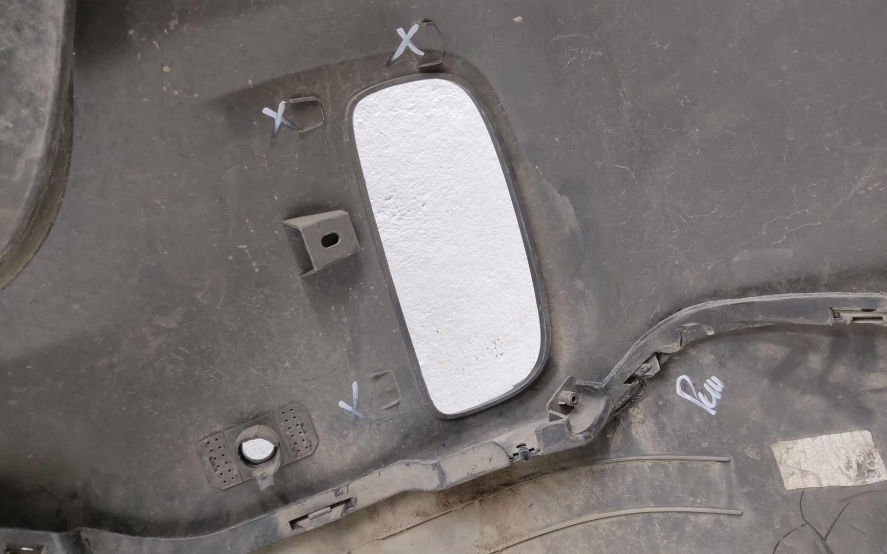 Бампер задний