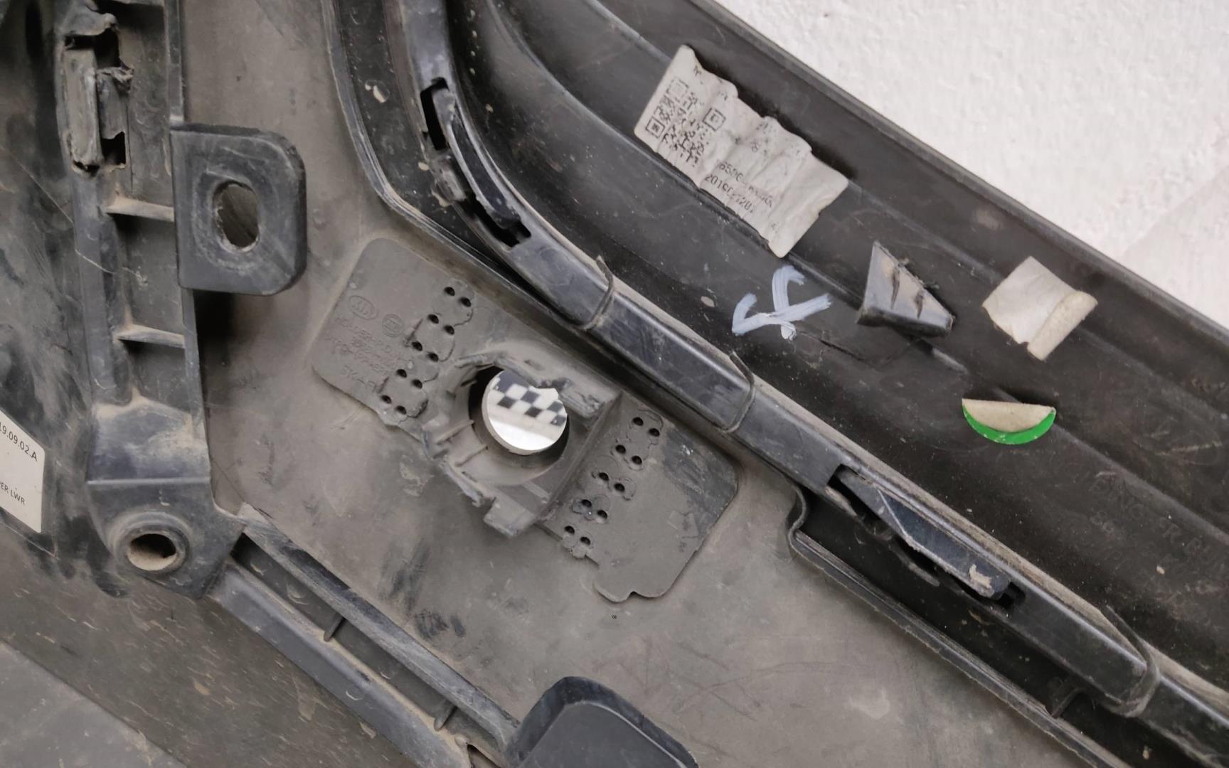 Бампер передний